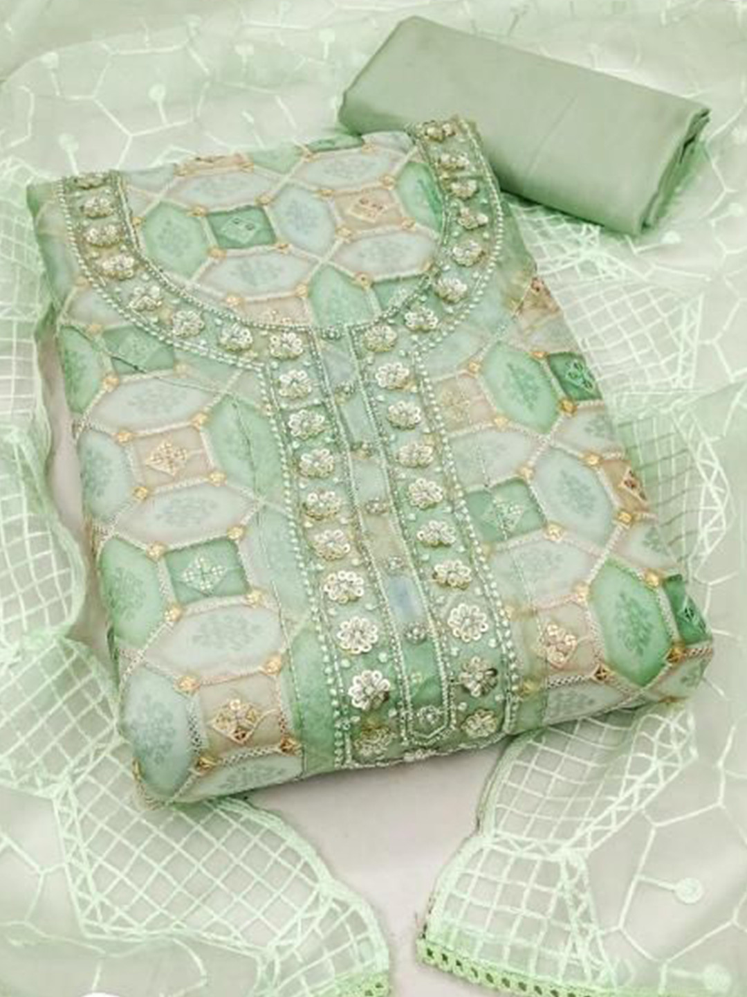 Dori Embroidered Organza Unstitched Dress Material, Green
Dori Embroidered Organza Unstitched Dress Material, Green