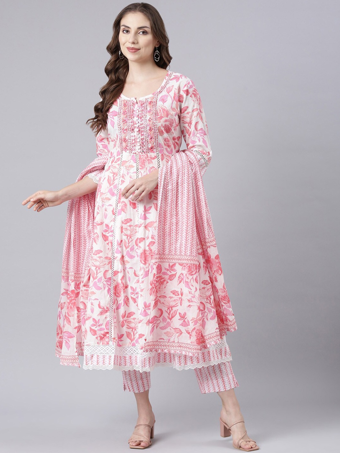 Neerus Women Floral Printed Regular Pure Cotton Kurta with Trousers & With Dupatta, Pink
Neerus Women Floral Printed Regular Pure Cotton Kurta with Trousers & With Dupatta, Pink