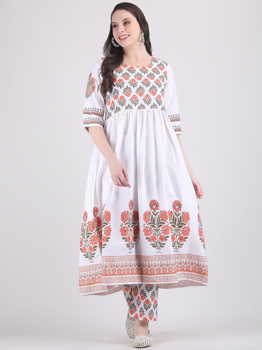 ANUTTARA FASHIONS Women Floral Printed Empire Pure Cotton Kurta with Trousers, White
ANUTTARA FASHIONS Women Floral Printed Empire Pure Cotton Kurta with Trousers, White