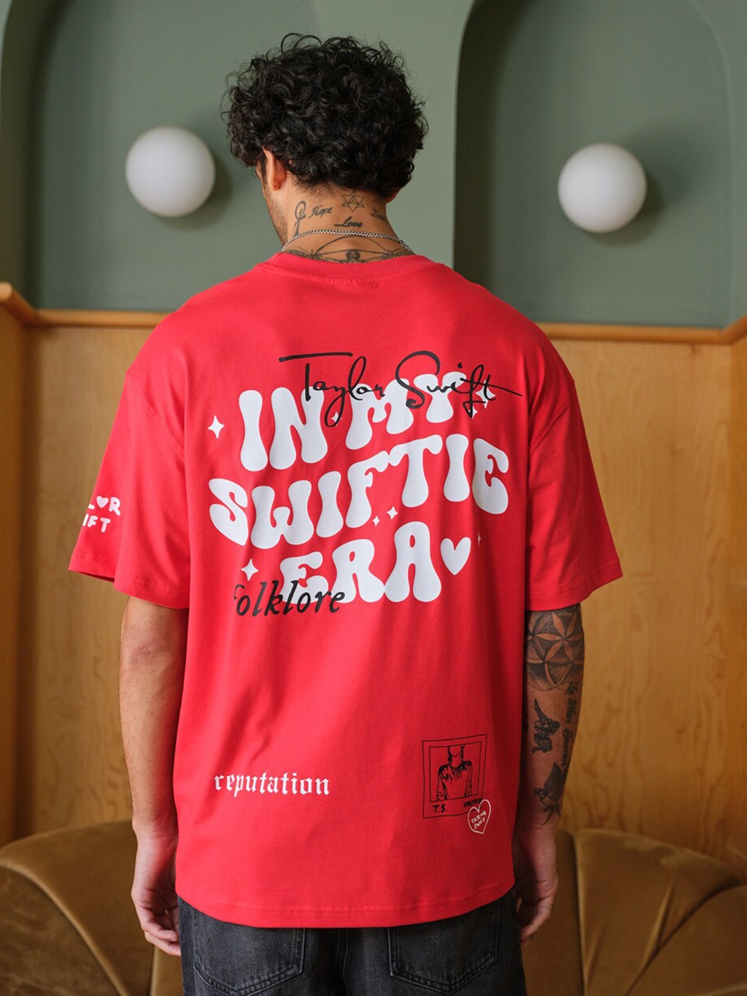 Bonkers Corner Typography Printed Drop-Shoulder Sleeves Oversized Cotton T-shirt, Red
Bonkers Corner Typography Printed Drop-Shoulder Sleeves Oversized Cotton T-shirt, Red