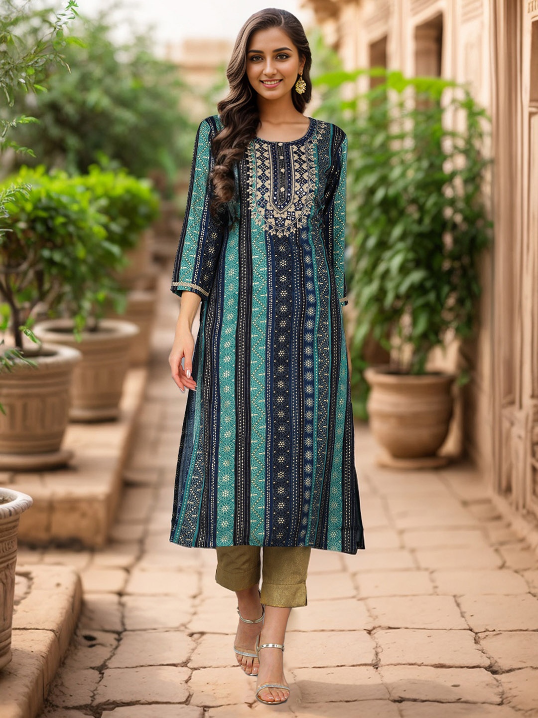 Anouk Women Geometric Thread Work Round Neck Embroidered Straight Kurta, Navy blue
Anouk Women Geometric Thread Work Round Neck Embroidered Straight Kurta, Navy blue