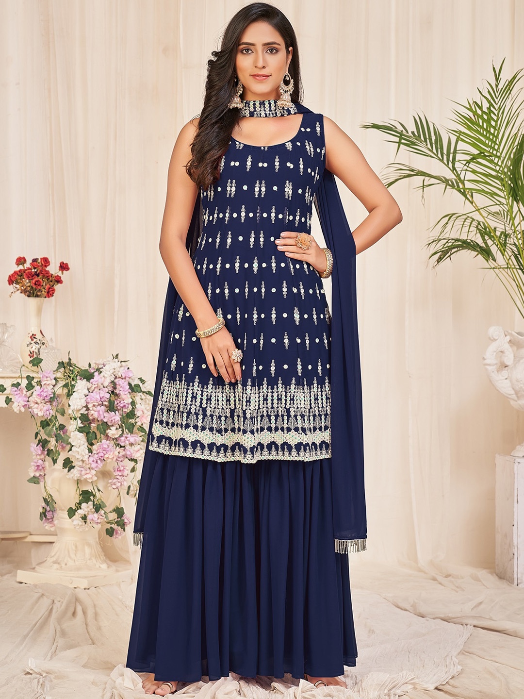 Warthy Ent Ethnic Motifs Embroidered Regular Thread Work Kurti With Sharara & Dupatta, Blue
Warthy Ent Ethnic Motifs Embroidered Regular Thread Work Kurti With Sharara & Dupatta, Blue