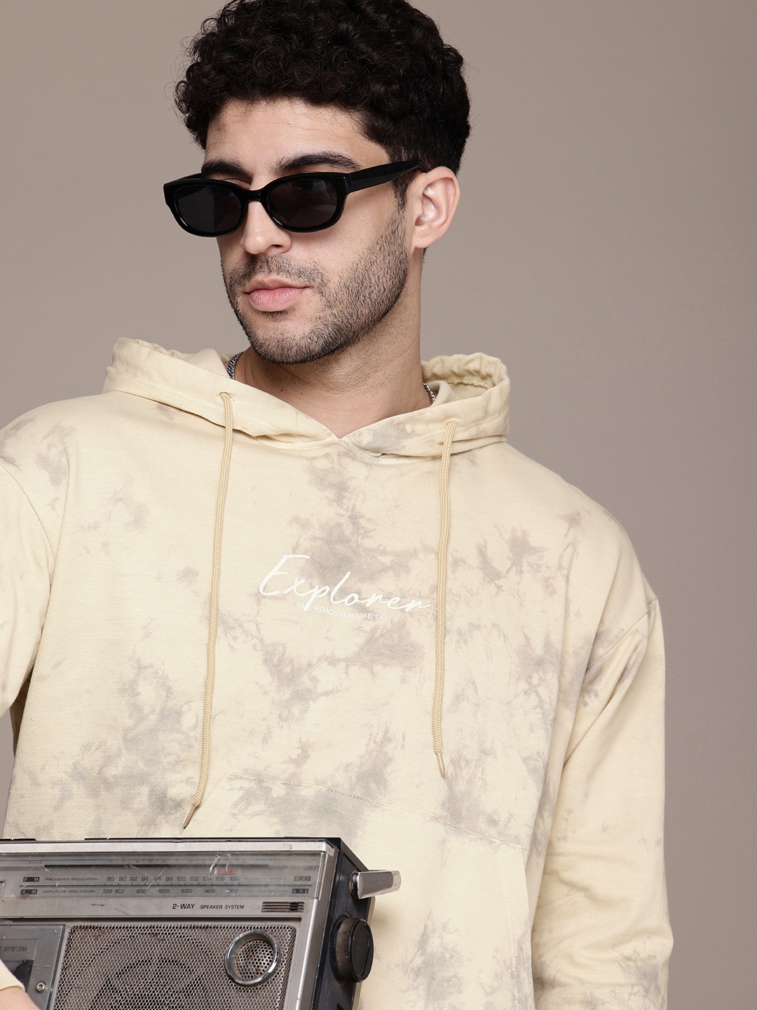 The Roadster Life Co. Typography Detailed Washed Effect Relaxed Fit Hooded Sweatshirt, Beige
The Roadster Life Co. Typography Detailed Washed Effect Relaxed Fit Hooded Sweatshirt, Beige