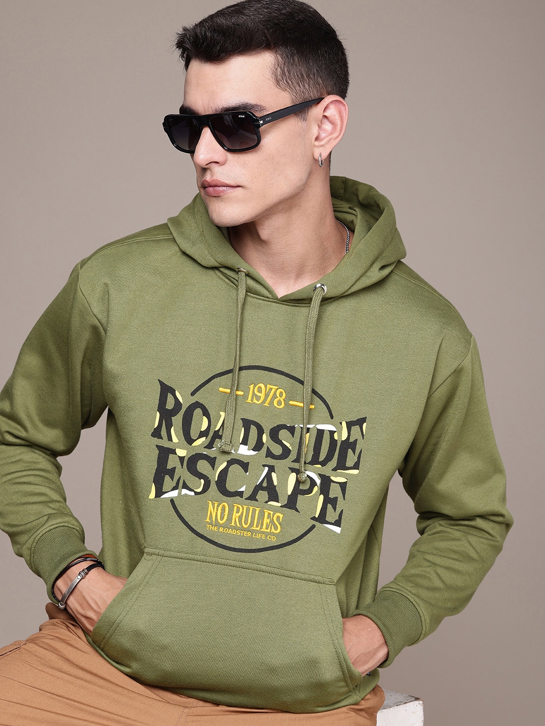 The Roadster Life Co. Typography Printed Relaxed Fit Hooded Pullover Sweatshirt, Green
The Roadster Life Co. Typography Printed Relaxed Fit Hooded Pullover Sweatshirt, Green