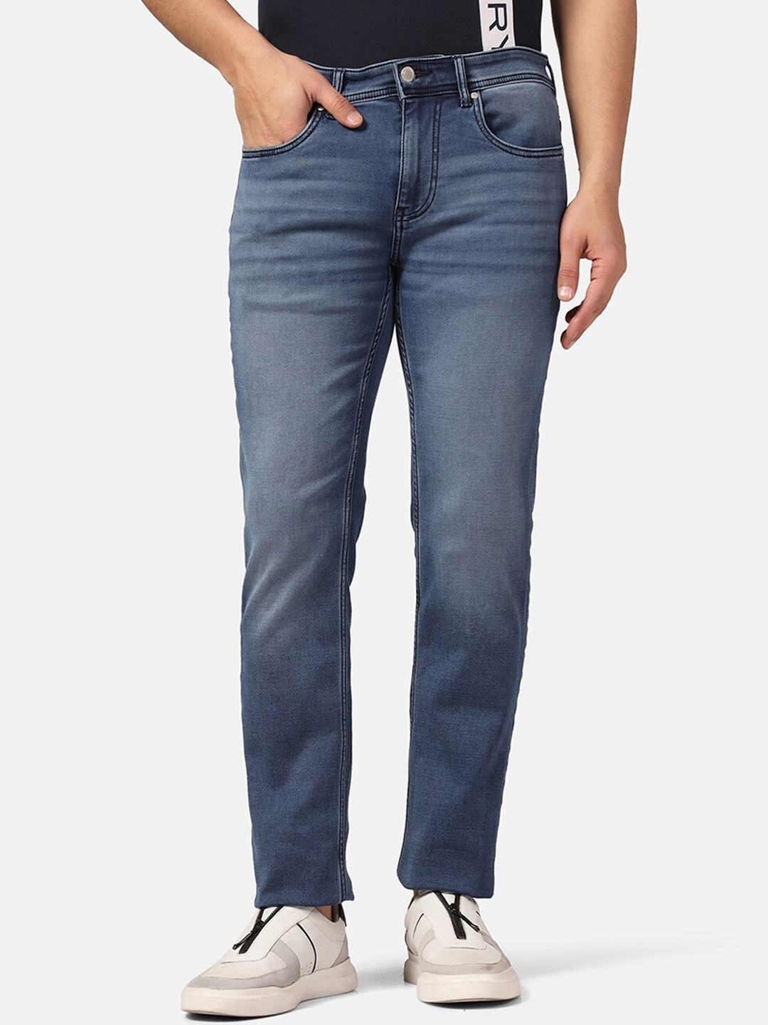 Blackberrys Men Jean Slim Fit Low-Rise Clean Look Light Fade Stretchable Jeans, Blue
Blackberrys Men Jean Slim Fit Low-Rise Clean Look Light Fade Stretchable Jeans, Blue
