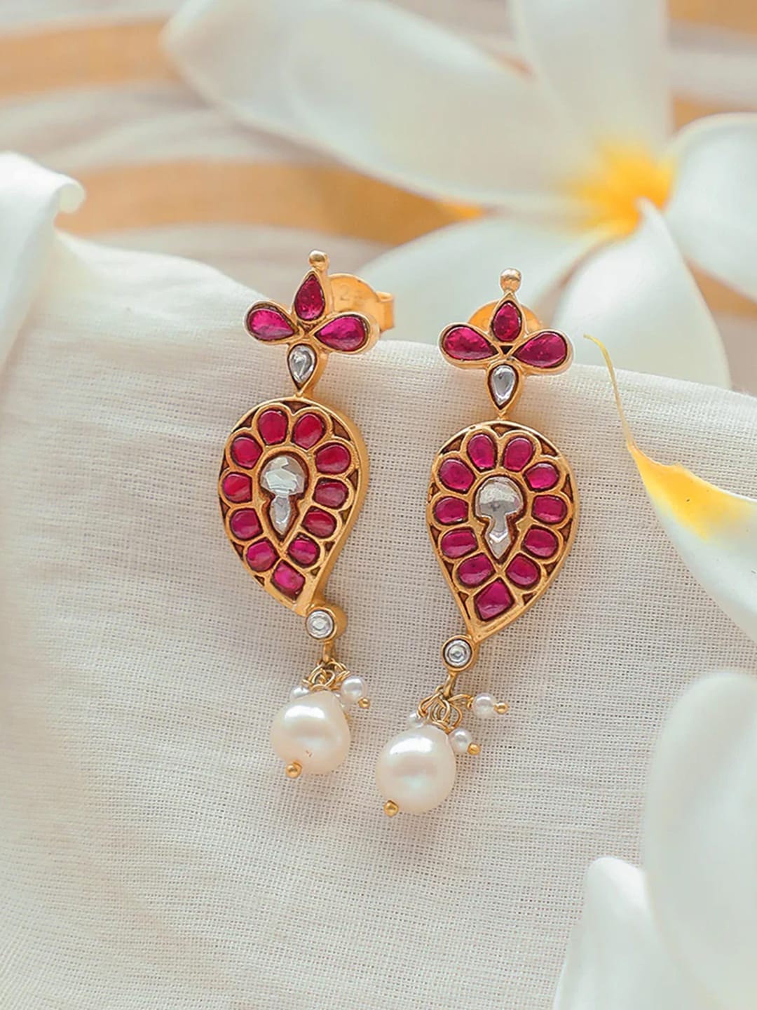 Unniyarcha 92.5 Silver Gold-Plated Stone Studded & Beaded Contemporary Drop Earrings
Unniyarcha 92.5 Silver Gold-Plated Stone Studded & Beaded Contemporary Drop Earrings