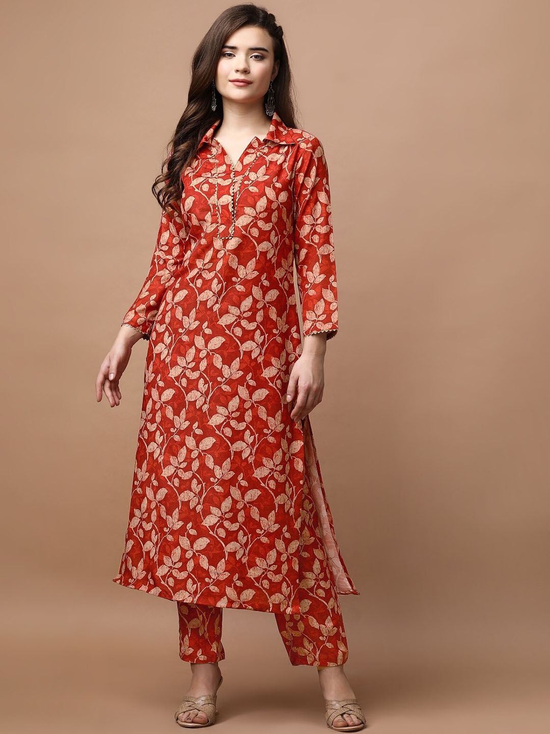 FAB GALAXY Floral Printed Shirt Collar Three-Quarter Sleeves Straight Kurta With Pyjama, Maroon
FAB GALAXY Floral Printed Shirt Collar Three-Quarter Sleeves Straight Kurta With Pyjama, Maroon