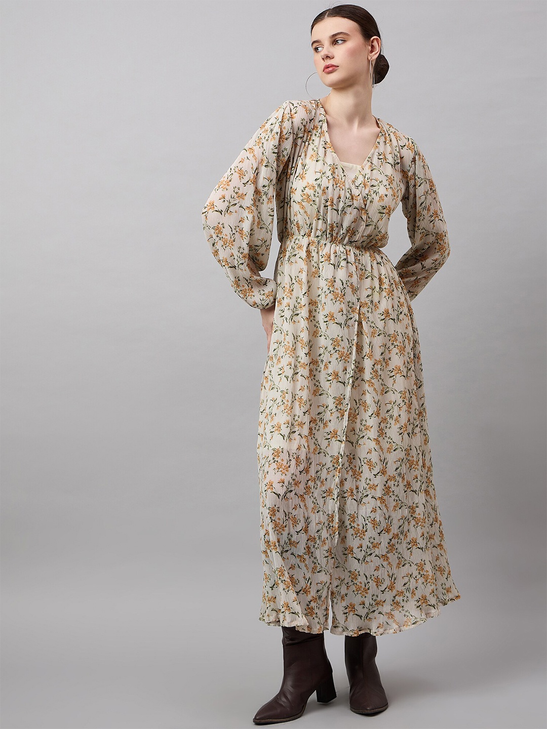 The Roadster Lifestyle Co. V Neck Long Puff Sleeves Floral Printed A-Line Dress, Off white
The Roadster Lifestyle Co. V Neck Long Puff Sleeves Floral Printed A-Line Dress, Off white