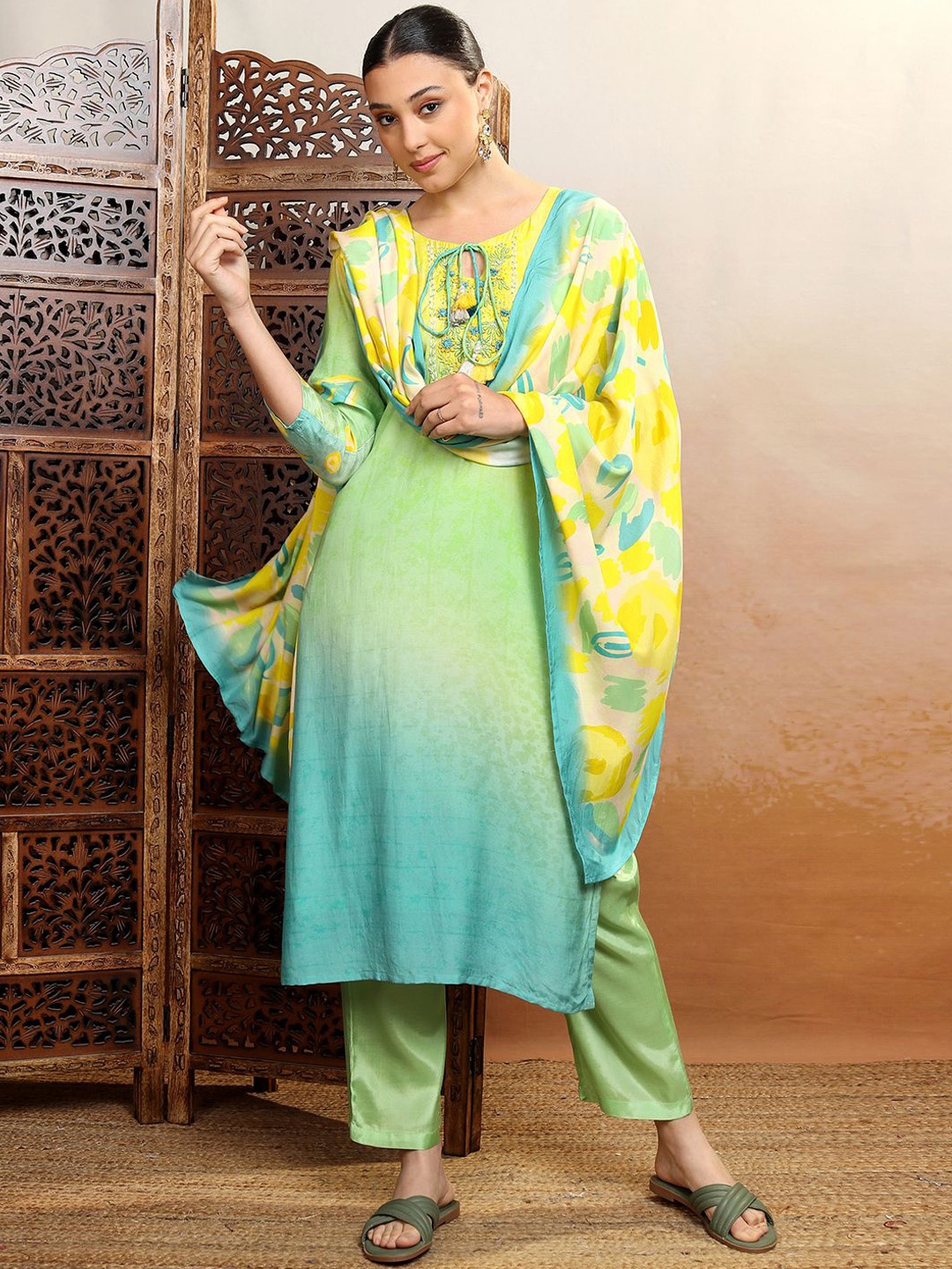 Vishudh Green Floral Yoke Design Tie-Up Neck Thread Work Kurta With Trousers & Dupatta
Vishudh Green Floral Yoke Design Tie-Up Neck Thread Work Kurta With Trousers & Dupatta