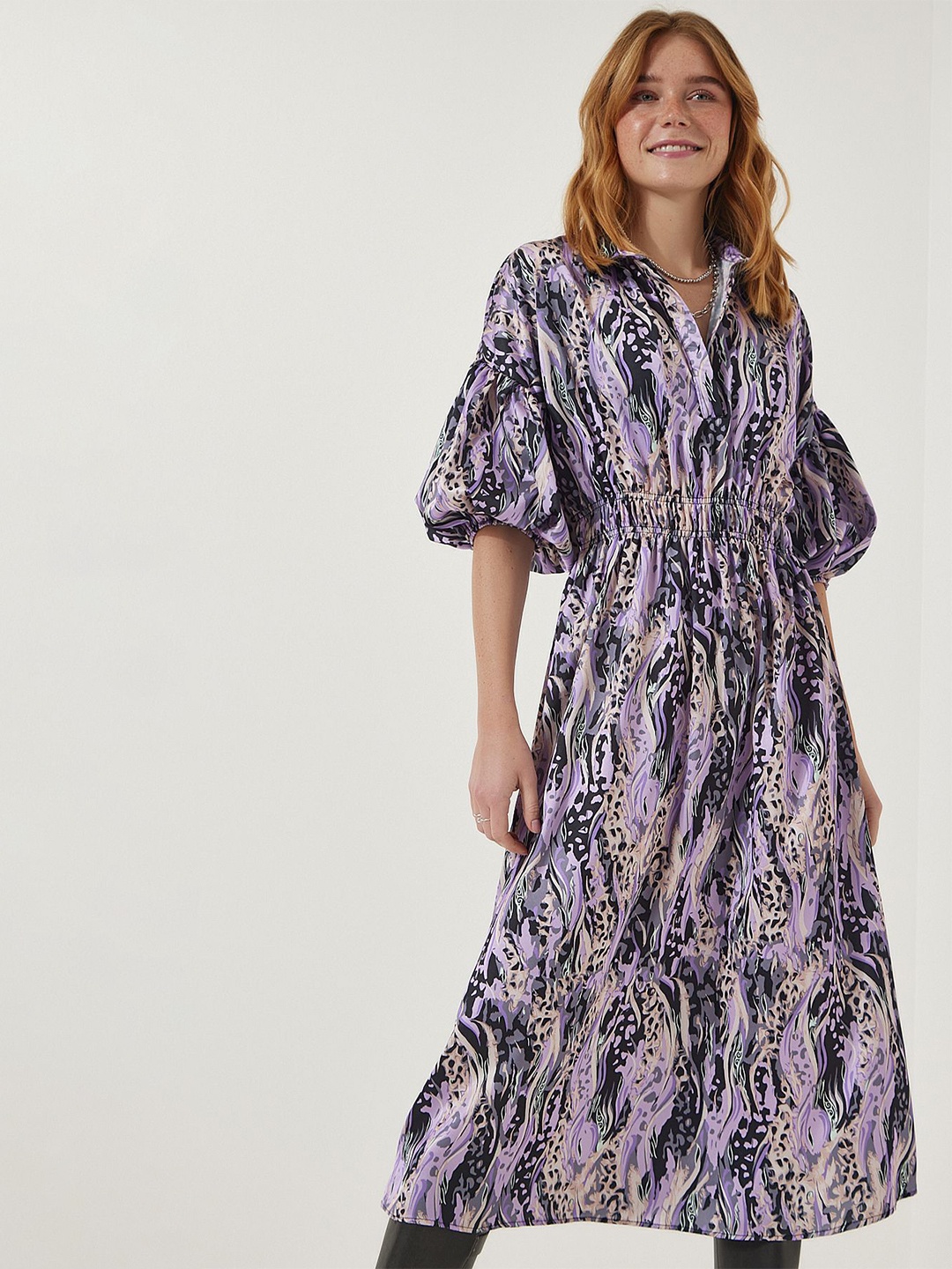 Happiness istanbul Abstract Printed Shirt Collar Bell Sleeve A-Line Midi Dress, Black
Happiness istanbul Abstract Printed Shirt Collar Bell Sleeve A-Line Midi Dress, Black