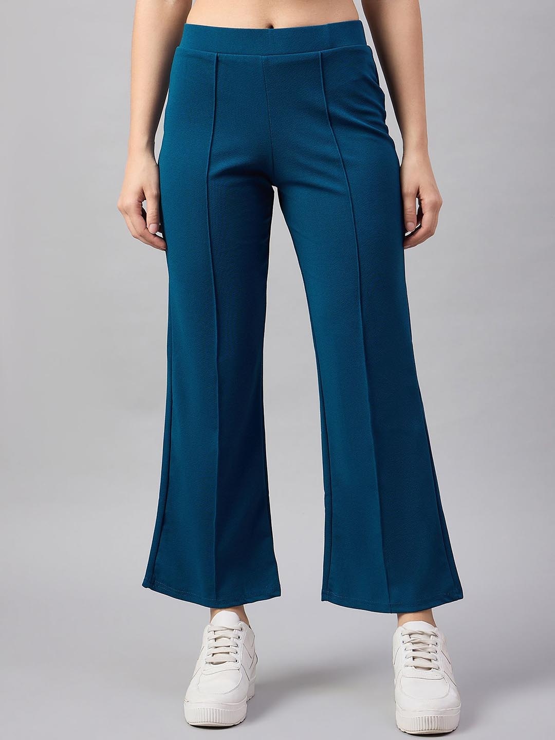 The Roadster Lifestyle Co. Turquoise Blue Women Classic High-Rise Wrinkle Free Trouser
The Roadster Lifestyle Co. Turquoise Blue Women Classic High-Rise Wrinkle Free Trouser