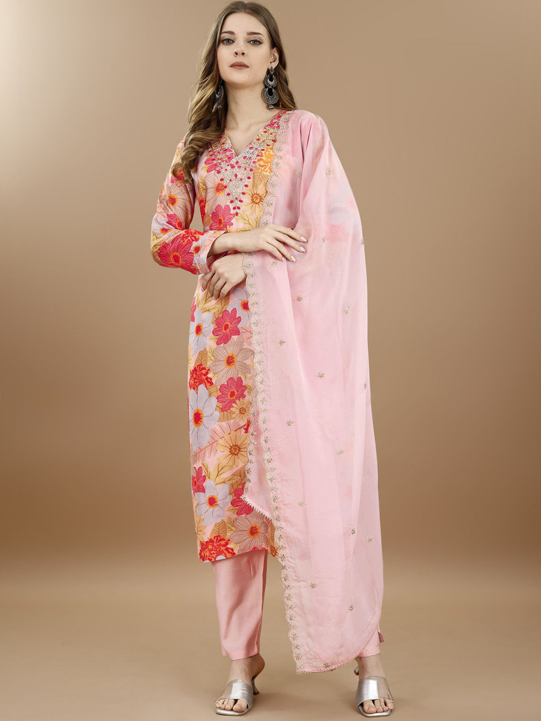 SAPTRANGI V Neck Long Sleeves Floral Embroidered Pure Silk Kurta with Pyjama & Dupatta, Pink
SAPTRANGI V Neck Long Sleeves Floral Embroidered Pure Silk Kurta with Pyjama & Dupatta, Pink