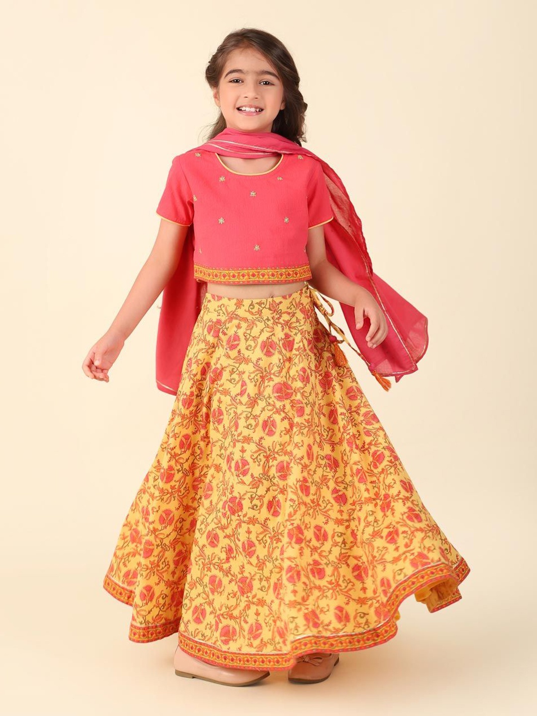 Fabindia Girls Printed Thread Work Ready to Wear Lehenga & Blouse With Dupatta, Yellow
Fabindia Girls Printed Thread Work Ready to Wear Lehenga & Blouse With Dupatta, Yellow