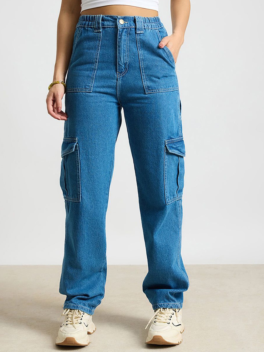 FREAKINS Women Blue High-Rise Straight Fit Light Fade Low Distress Cotton Cargo Jeans
FREAKINS Women Blue High-Rise Straight Fit Light Fade Low Distress Cotton Cargo Jeans