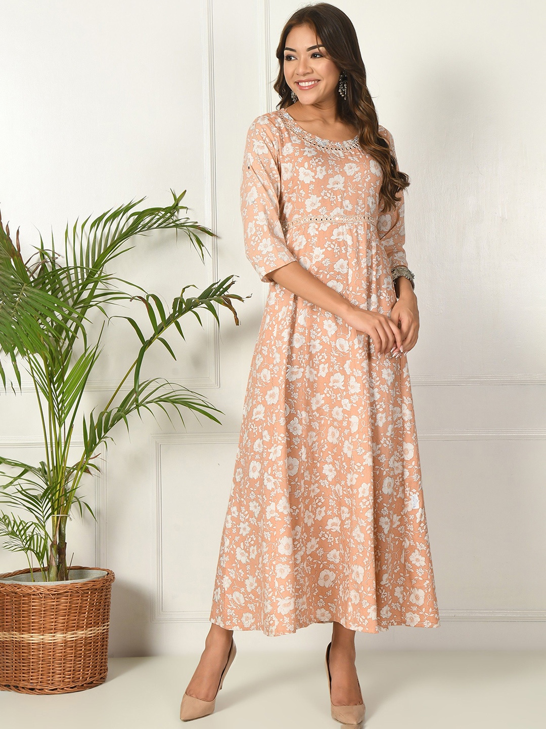 AAYUMI Floral Printed Round Neck Regular Sleeves Mirror Work Anarkali Kurta, Pink
AAYUMI Floral Printed Round Neck Regular Sleeves Mirror Work Anarkali Kurta, Pink