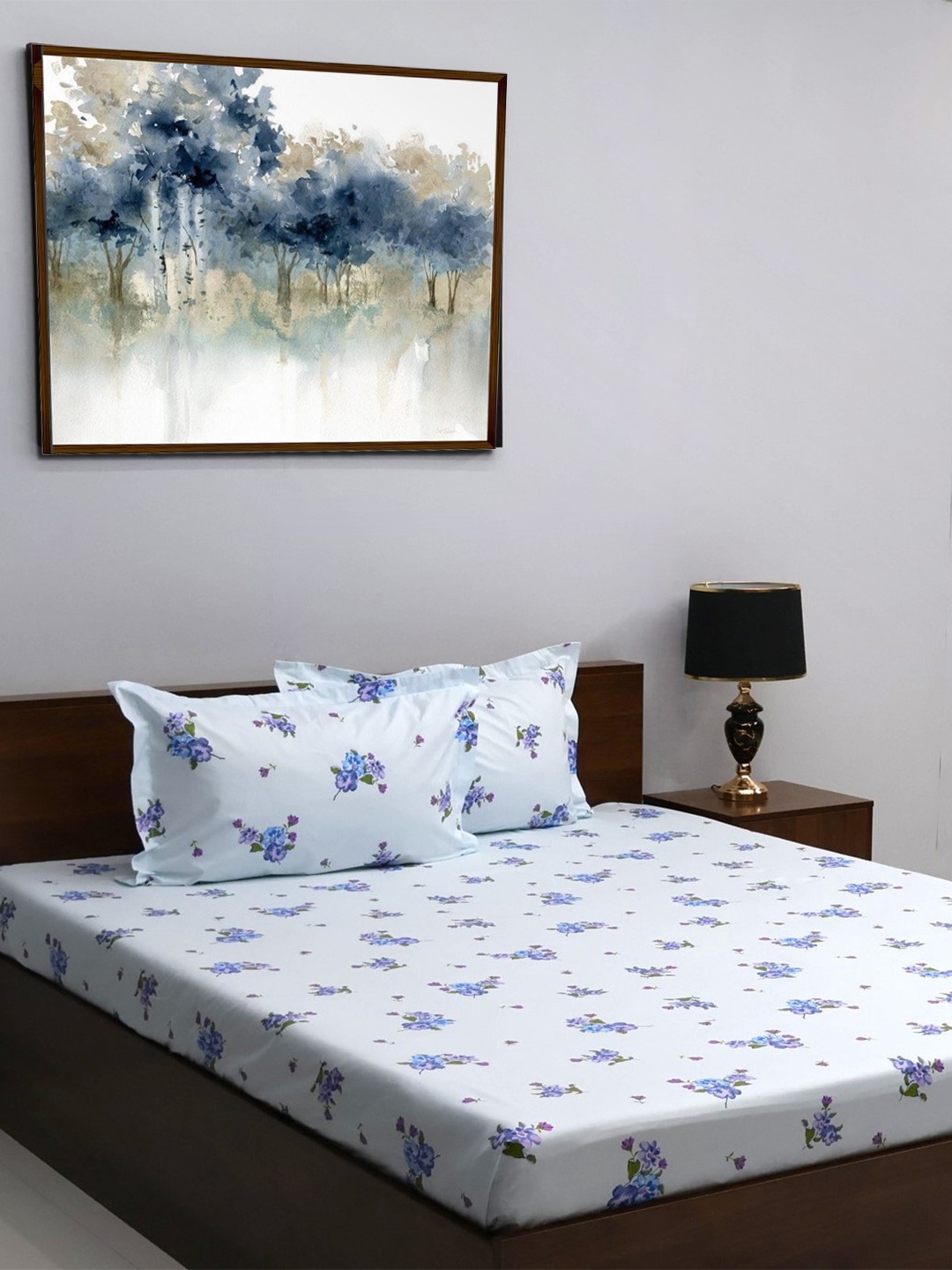 BOMBAY DYEING Blue & Purple Floral 164 TC Cotton Queen Bedsheet With 2 Pillow Covers
BOMBAY DYEING Blue & Purple Floral 164 TC Cotton Queen Bedsheet With 2 Pillow Covers