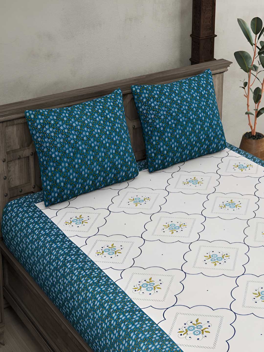BED-SHEET.COM Blue & White Ethnic Motifs Cotton 140 TC King Bedsheet With 2 Pillow Covers
BED-SHEET.COM Blue & White Ethnic Motifs Cotton 140 TC King Bedsheet With 2 Pillow Covers