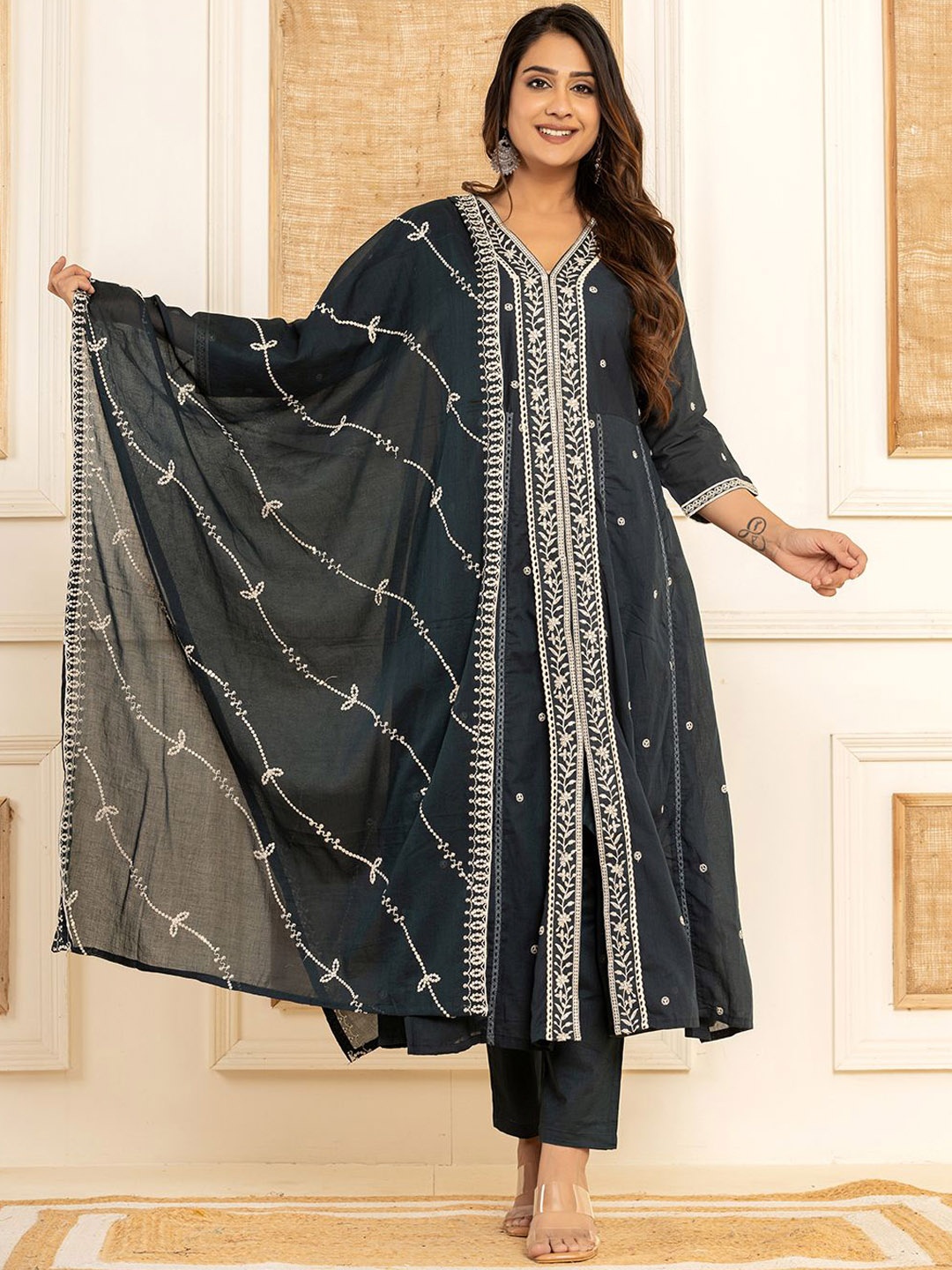 Yufta Embroidered Regular Thread Work Pure Cotton Kurta with Trouser & Dupatta, Navy blue
Yufta Embroidered Regular Thread Work Pure Cotton Kurta with Trouser & Dupatta, Navy blue