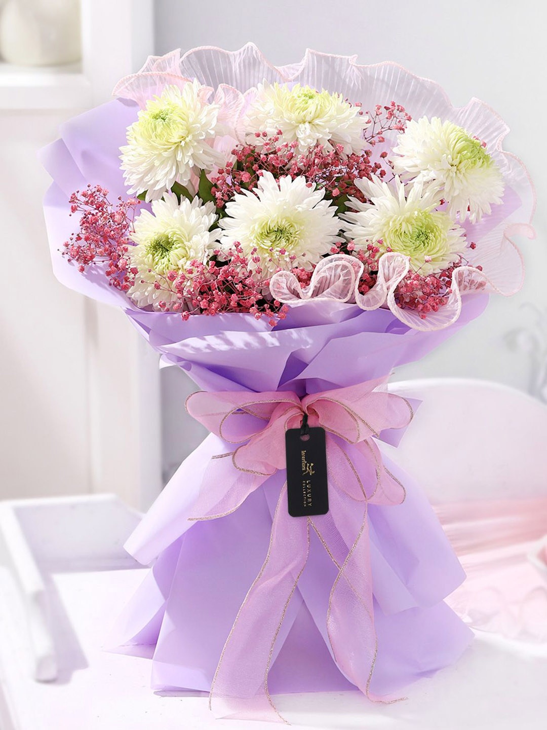 Interflora White & Pink Divine Beauty 9-Pcs Disbuds & Gypso Fresh Flowers Bouquet
Interflora White & Pink Divine Beauty 9-Pcs Disbuds & Gypso Fresh Flowers Bouquet