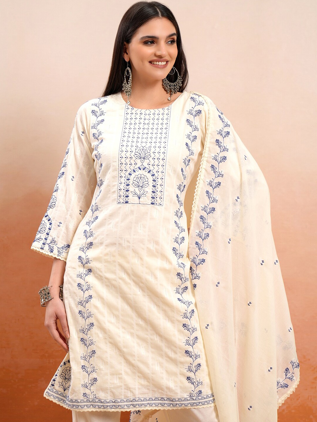 Vishudh Cream Coloured Embroidered Pure Cotton Straight Kurta With Trousers & Dupatta
Vishudh Cream Coloured Embroidered Pure Cotton Straight Kurta With Trousers & Dupatta