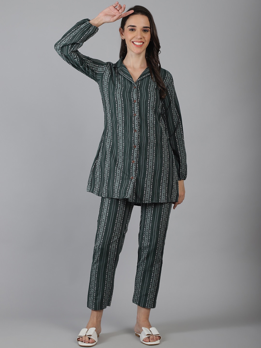 Enchanted Drapes Ethnic Motifs Printed Lapel Collar Pure Cotton Shirt With Trousers, Green
Enchanted Drapes Ethnic Motifs Printed Lapel Collar Pure Cotton Shirt With Trousers, Green
