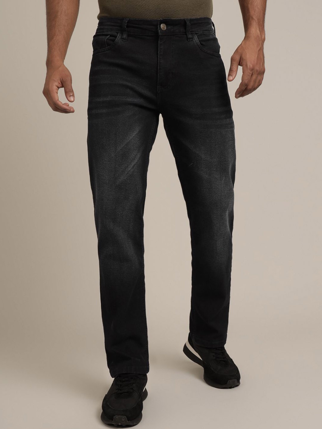 The Roadster Lifestyle Co Men Black Jean Fit Mid-Rise Light Fade Stretchable Denim Jeans
The Roadster Lifestyle Co Men Black Jean Fit Mid-Rise Light Fade Stretchable Denim Jeans
