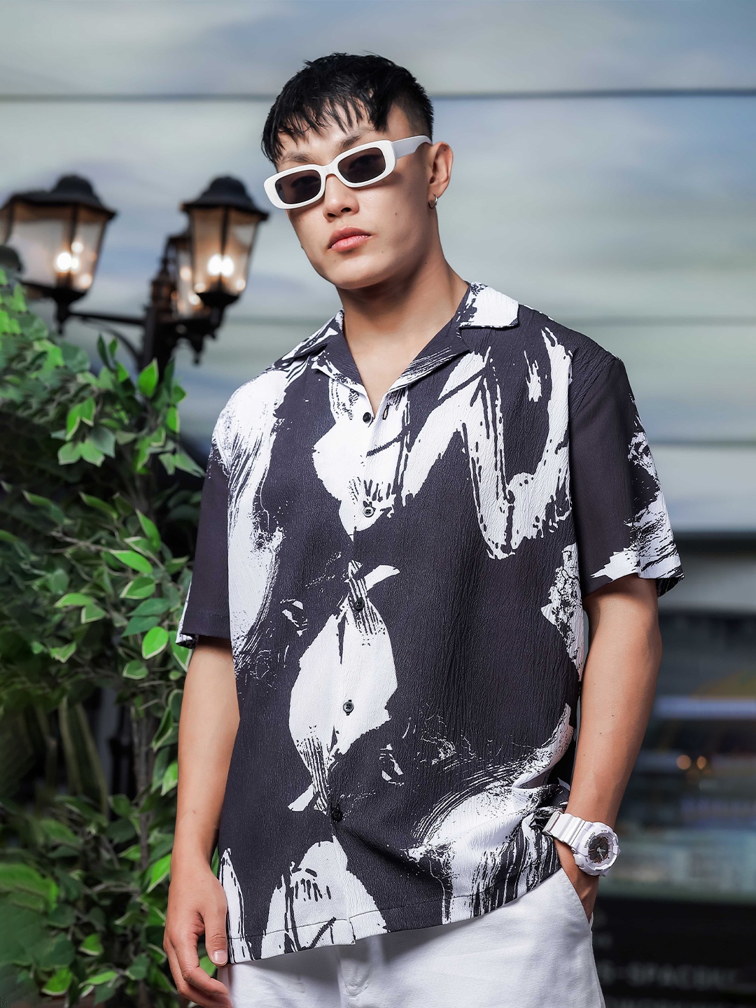 House of Koala Unisex Abstract Printed Cuban Collar Relaxed Fit Resort Shirt, Black
House of Koala Unisex Abstract Printed Cuban Collar Relaxed Fit Resort Shirt, Black