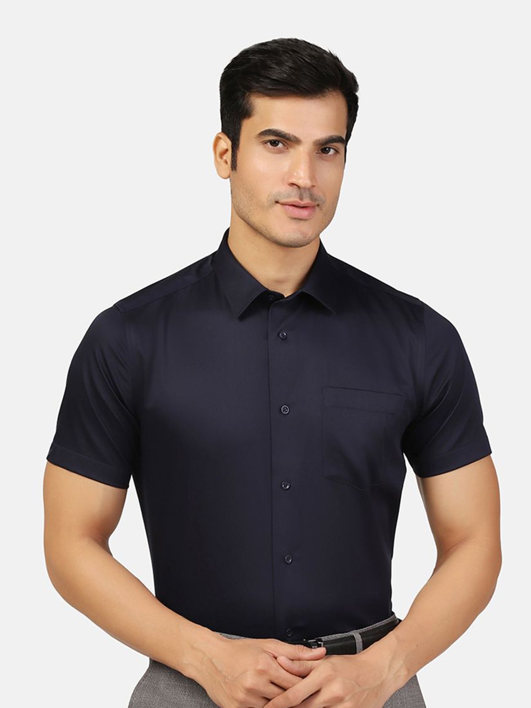 Blackberrys Men'S Navy Solid Formal Slim Fit Wrinkle-Resistant Shirt, Navy blue
Blackberrys Men'S Navy Solid Formal Slim Fit Wrinkle-Resistant Shirt, Navy blue