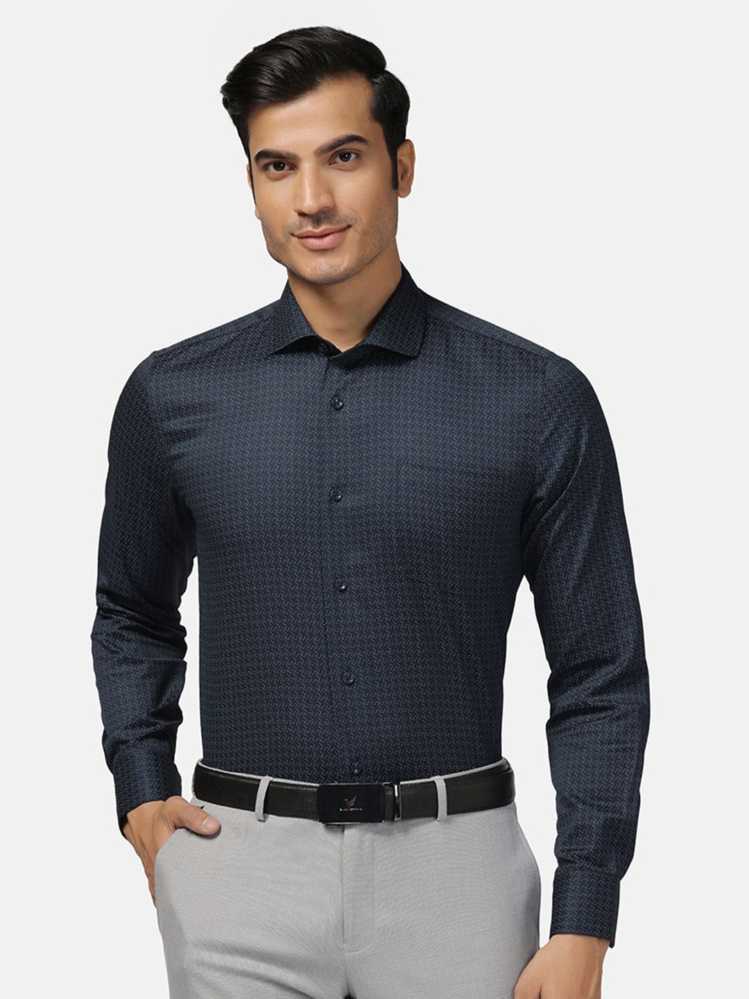 Blackberrys Straight Slim Fit Abstract Printed Spread Collar Cotton Formal Shirt, Navy blue
Blackberrys Straight Slim Fit Abstract Printed Spread Collar Cotton Formal Shirt, Navy blue