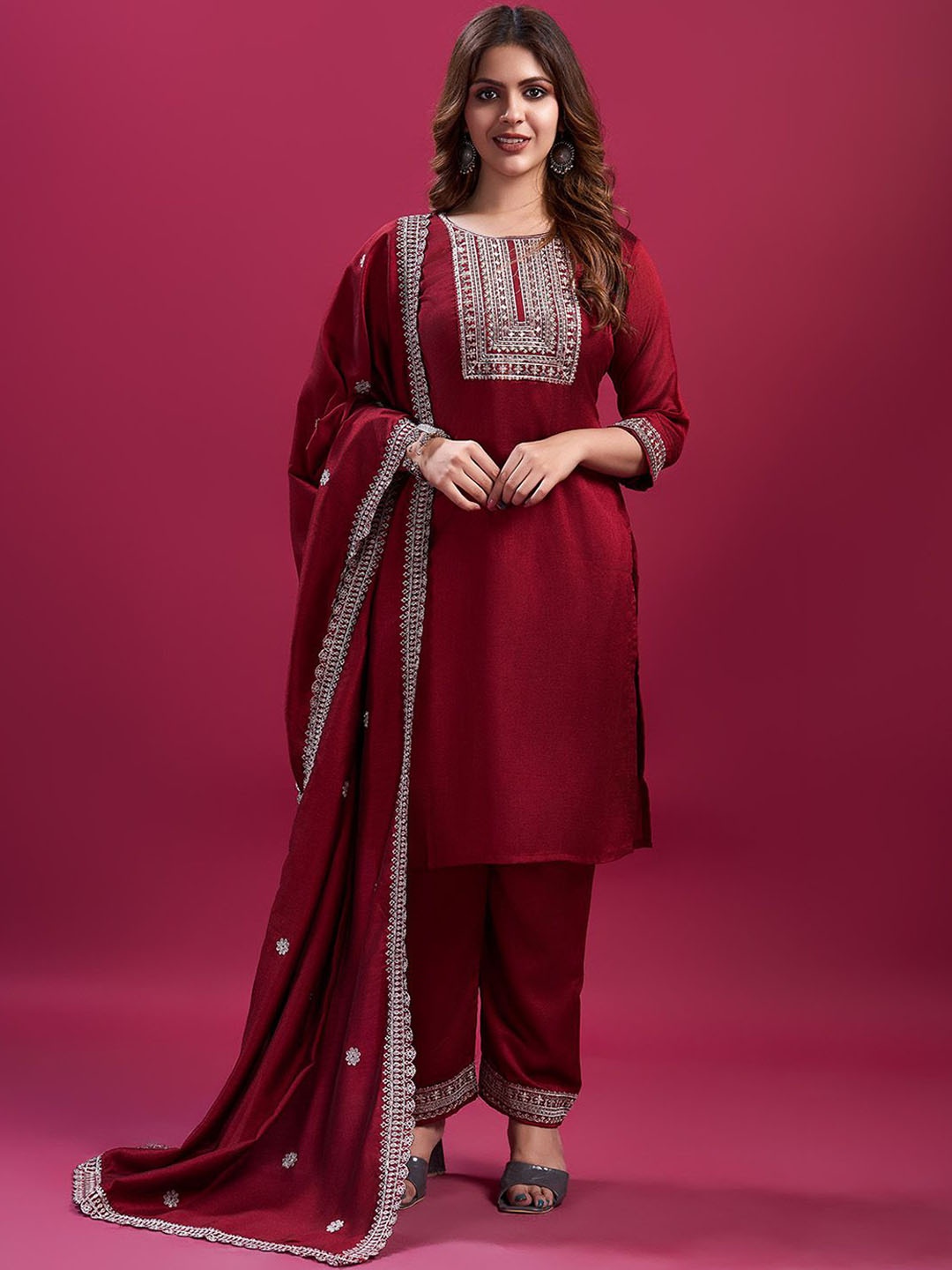 Fashion FRICKS Ethnic Motifs Embroidered Zari Straight Kurta With Trousers & Dupatta, Maroon
Fashion FRICKS Ethnic Motifs Embroidered Zari Straight Kurta With Trousers & Dupatta, Maroon