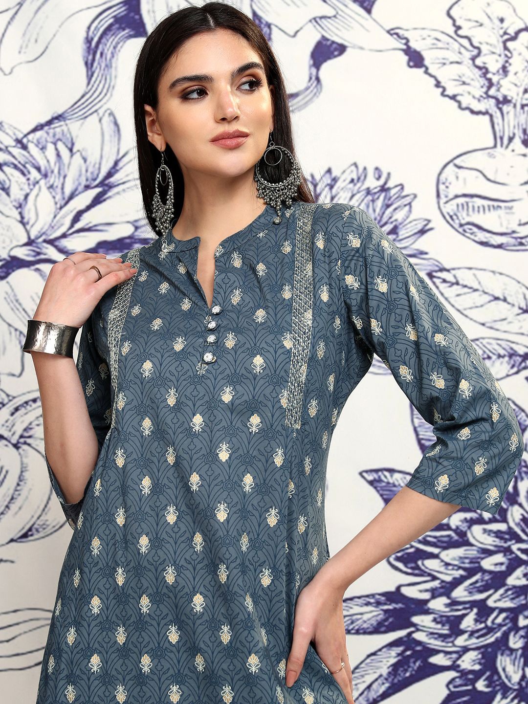 Vishudh Grey Ethnic Motifs Printed Mandarin Collar Thread Work Cotton Straight Kurta
Vishudh Grey Ethnic Motifs Printed Mandarin Collar Thread Work Cotton Straight Kurta
