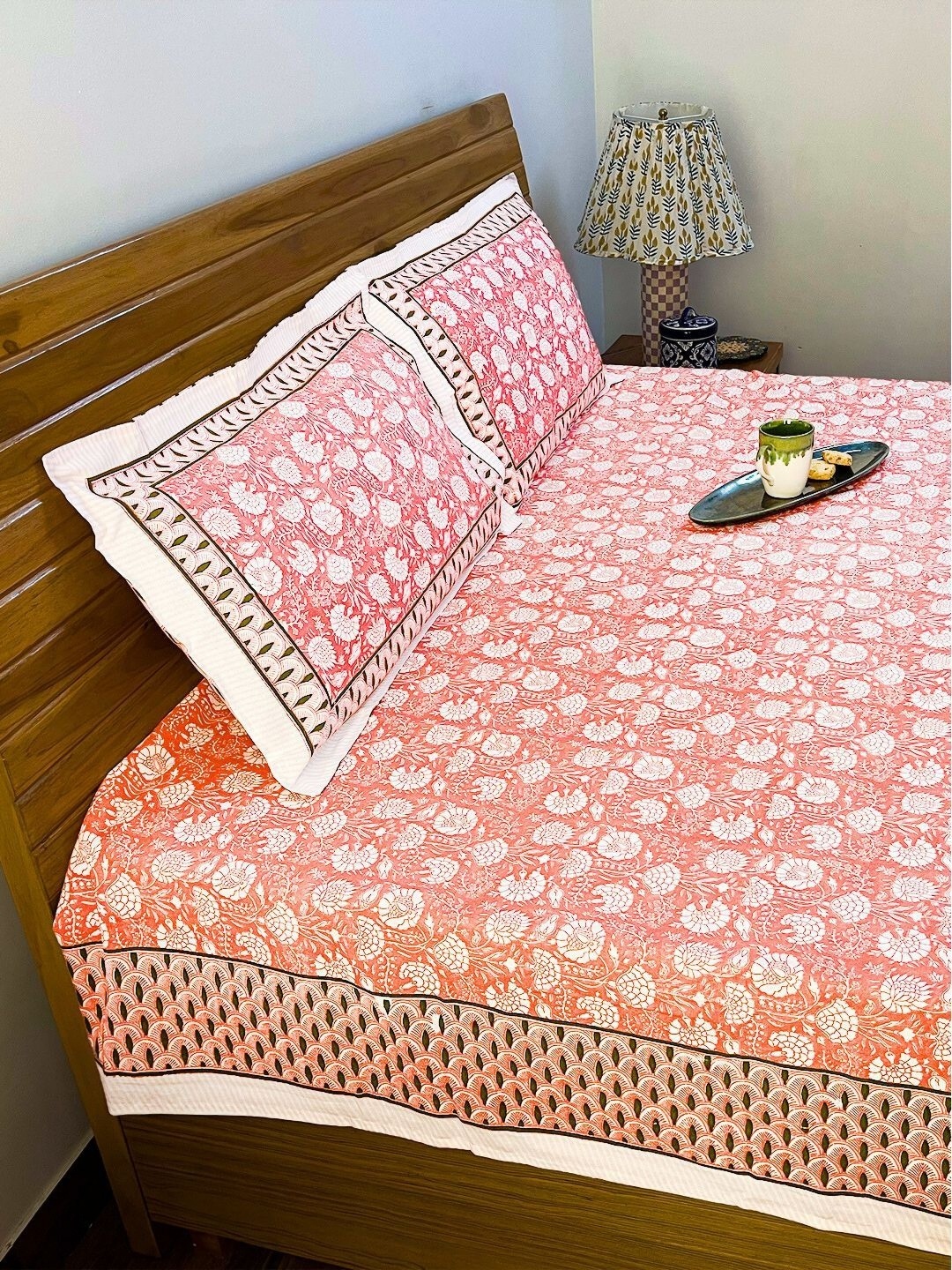 Tasseled Home Red & White Ethnic Motifs 180 TC Cotton King Bedsheet With 2 Pillow Covers
Tasseled Home Red & White Ethnic Motifs 180 TC Cotton King Bedsheet With 2 Pillow Covers