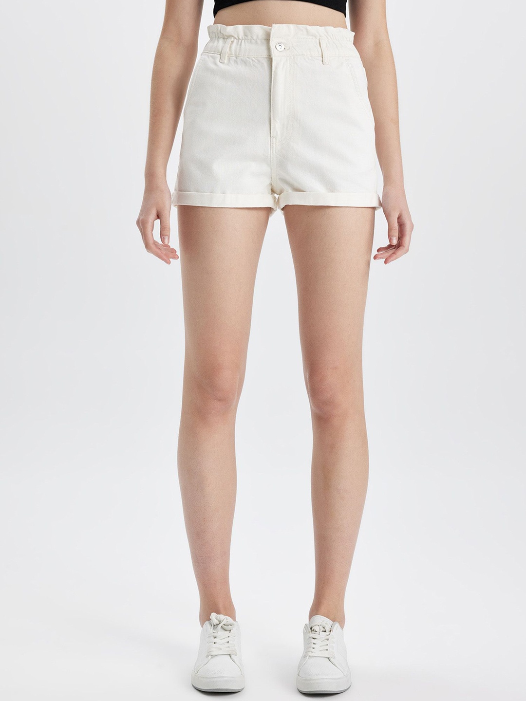 DeFacto Women Shorts, Na