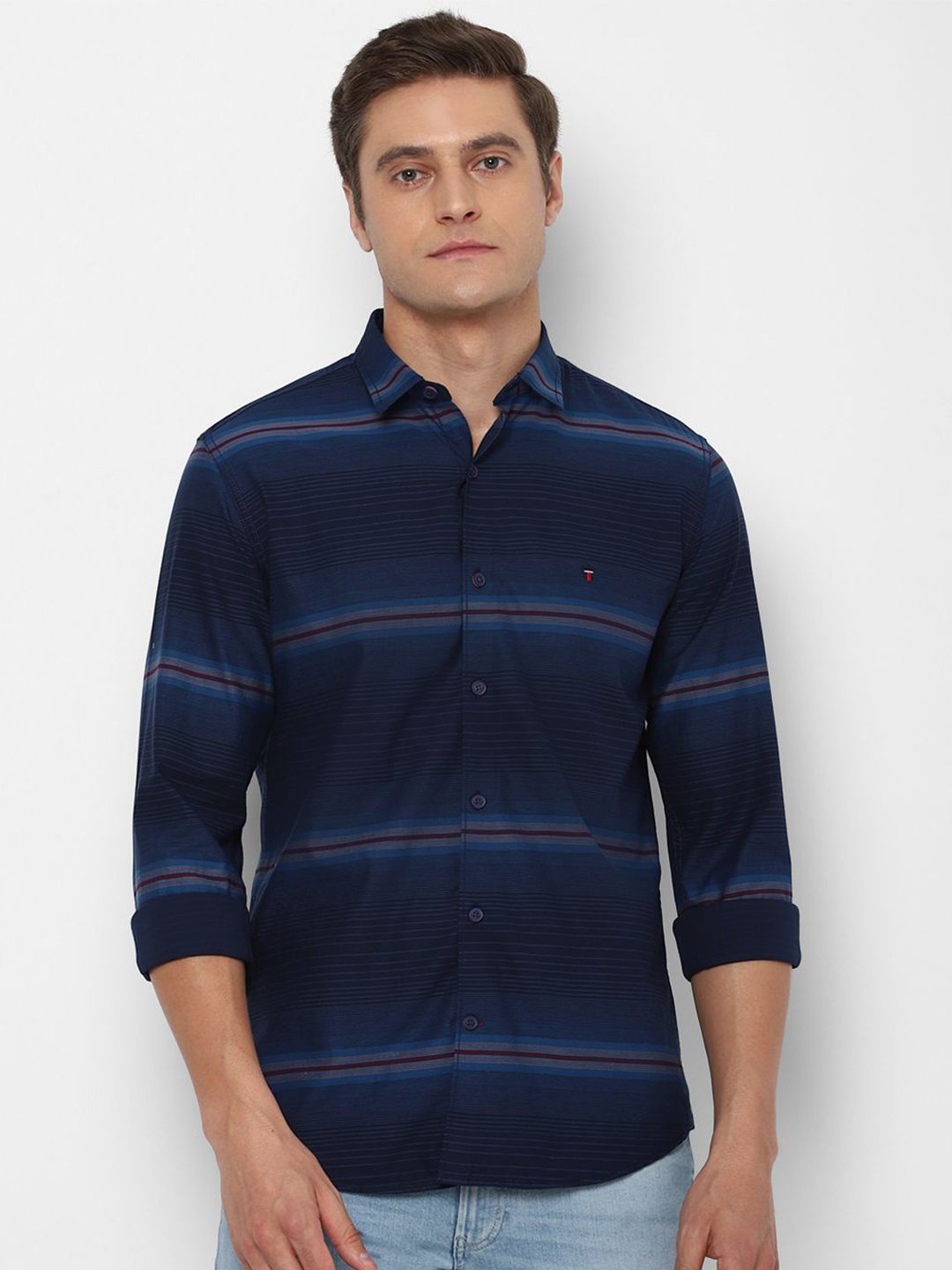 Louis Philippe Sport Spread Collar Slim Fit Horizontal Stripes Cotton Casual Shirt, Navy blue
Louis Philippe Sport Spread Collar Slim Fit Horizontal Stripes Cotton Casual Shirt, Navy blue