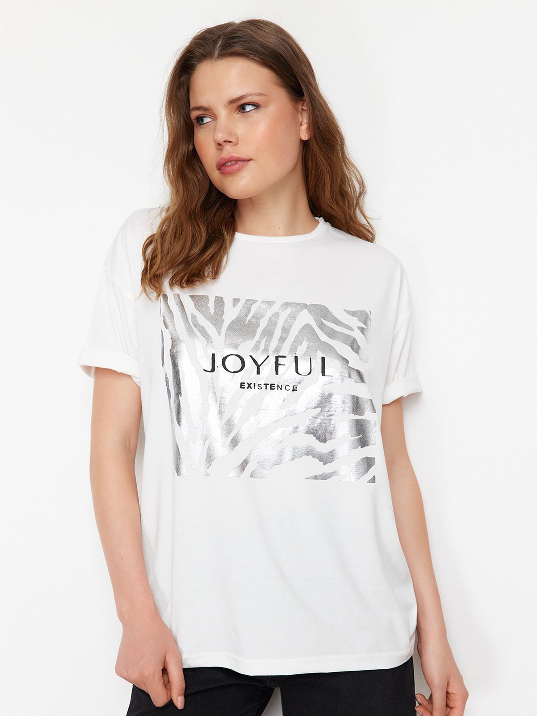 Trendyol Graphic Printed Drop-Shoulder Sleeves Pure Cotton Casual T-shirt, White
Trendyol Graphic Printed Drop-Shoulder Sleeves Pure Cotton Casual T-shirt, White