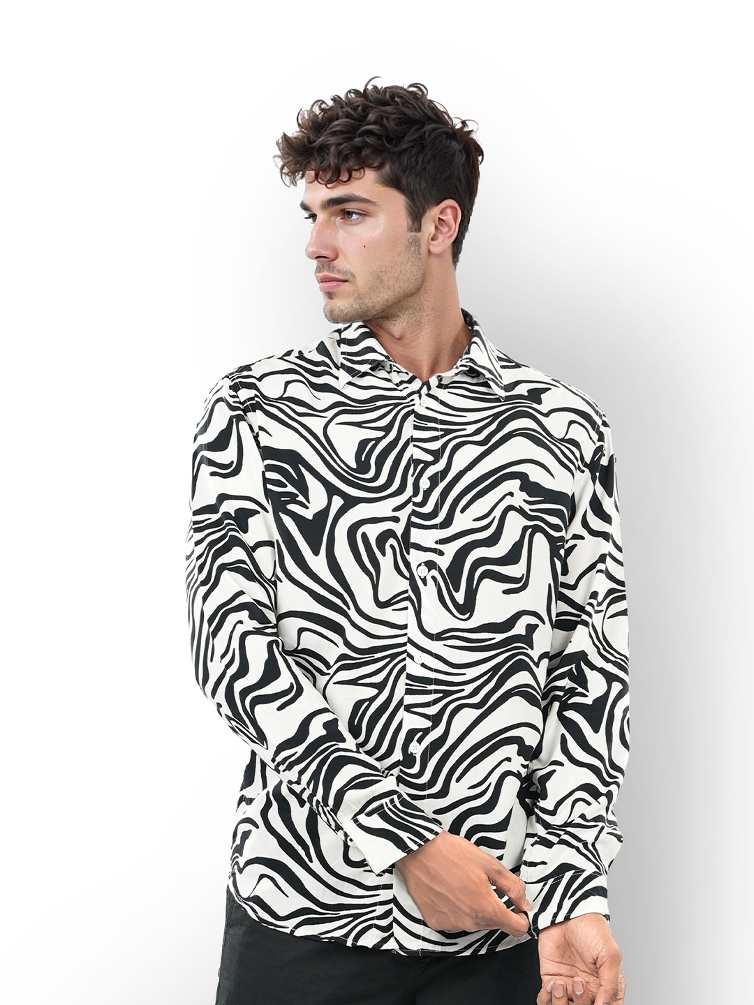 Celio Classic Abstract Printed Spread Collar Short Sleeves Curved Casual Shirt, White
Celio Classic Abstract Printed Spread Collar Short Sleeves Curved Casual Shirt, White