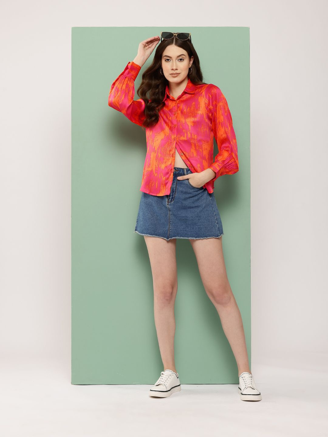The Roadster Lifestyle Co. Pink & Orange Abstract Printed Spread Collar Relaxed-Fit Shirts
The Roadster Lifestyle Co. Pink & Orange Abstract Printed Spread Collar Relaxed-Fit Shirts