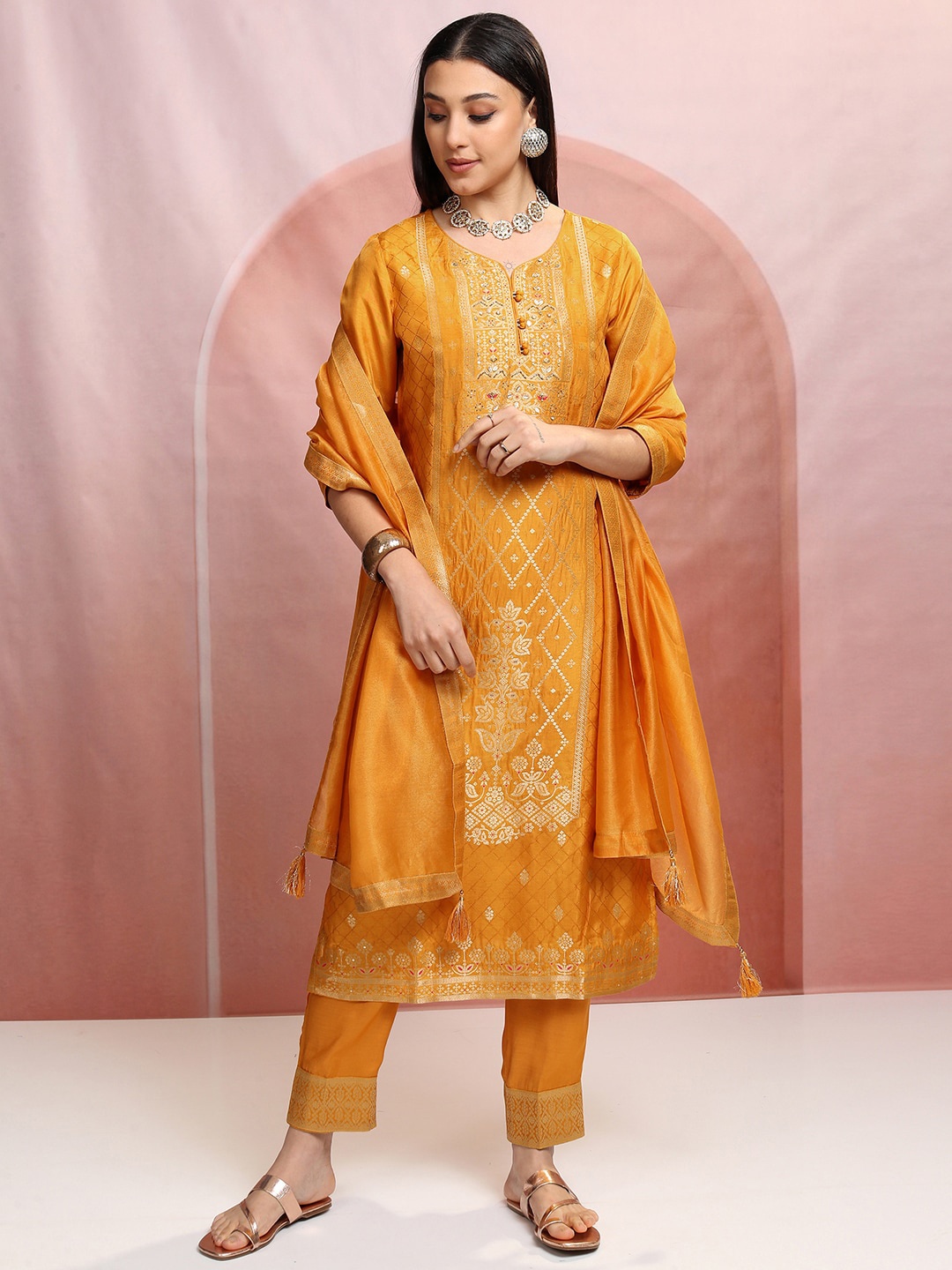 Vishudh Mustard Yellow Ethnic Motifs Embroidered Straight Kurta & Trousers With Dupatta
Vishudh Mustard Yellow Ethnic Motifs Embroidered Straight Kurta & Trousers With Dupatta