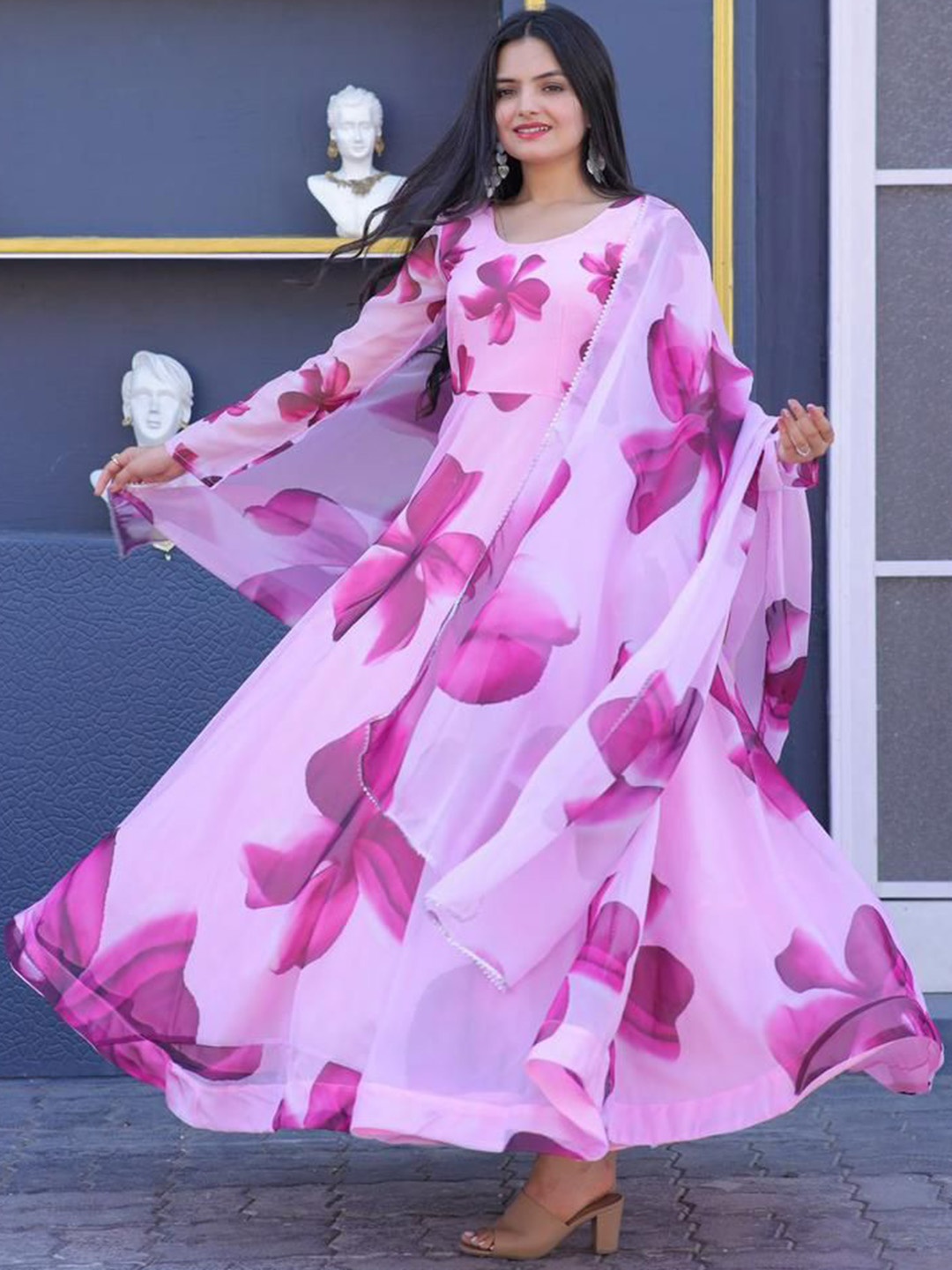 Fashionuma Women Floral Printed Flared Georgette Anarkali Kurta With Trousers & Dupatta, Pink
Fashionuma Women Floral Printed Flared Georgette Anarkali Kurta With Trousers & Dupatta, Pink