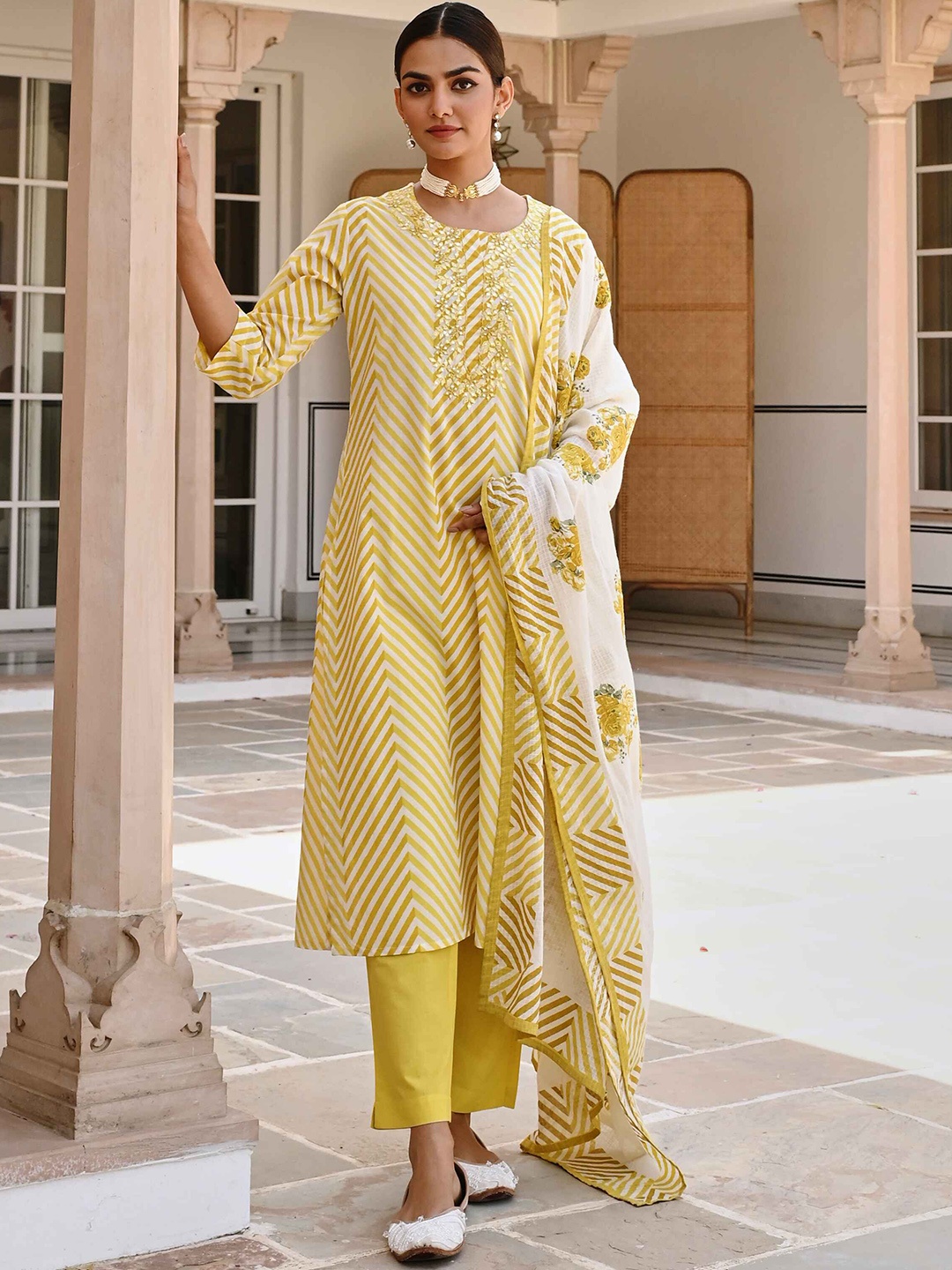 KARAJ JAIPUR Chevron Printed Thread Work Cotton Straight Kurta with Trousers & Dupatta, Yellow
KARAJ JAIPUR Chevron Printed Thread Work Cotton Straight Kurta with Trousers & Dupatta, Yellow
