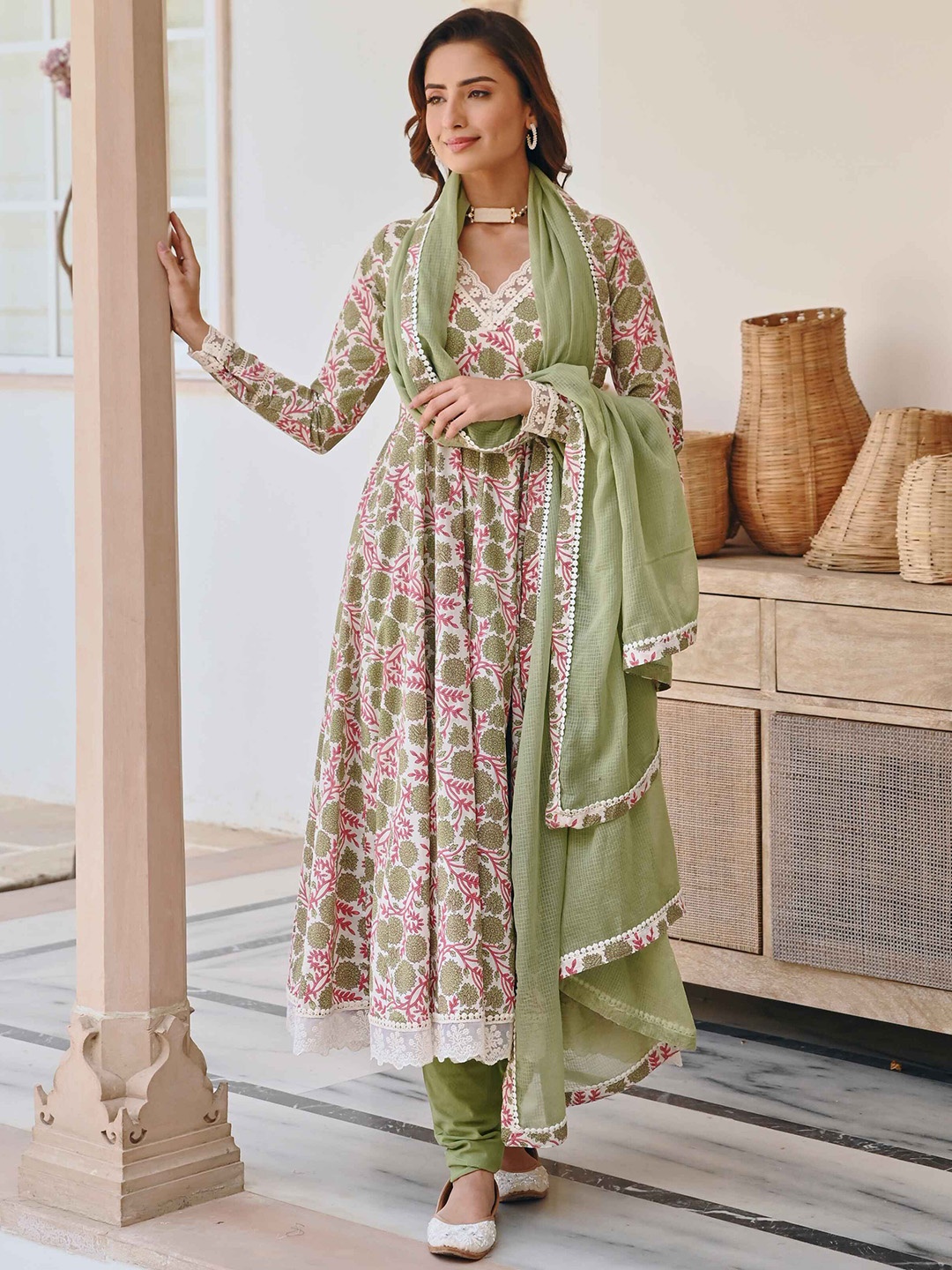 KARAJ JAIPUR Floral Empire Thread Work Pure Cotton Anarkali Kurta & Trousers & Dupatta, Green
KARAJ JAIPUR Floral Empire Thread Work Pure Cotton Anarkali Kurta & Trousers & Dupatta, Green
