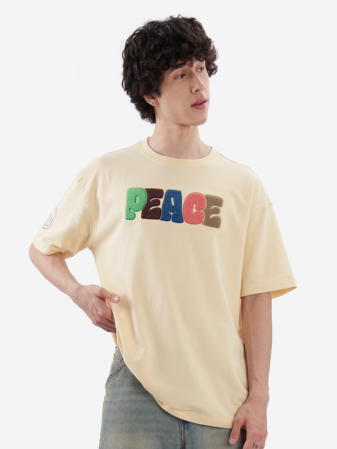 The Souled Store Round Neck Drop Shoulder Sleeves Typography Printed Applique T-shirt, Cream
The Souled Store Round Neck Drop Shoulder Sleeves Typography Printed Applique T-shirt, Cream