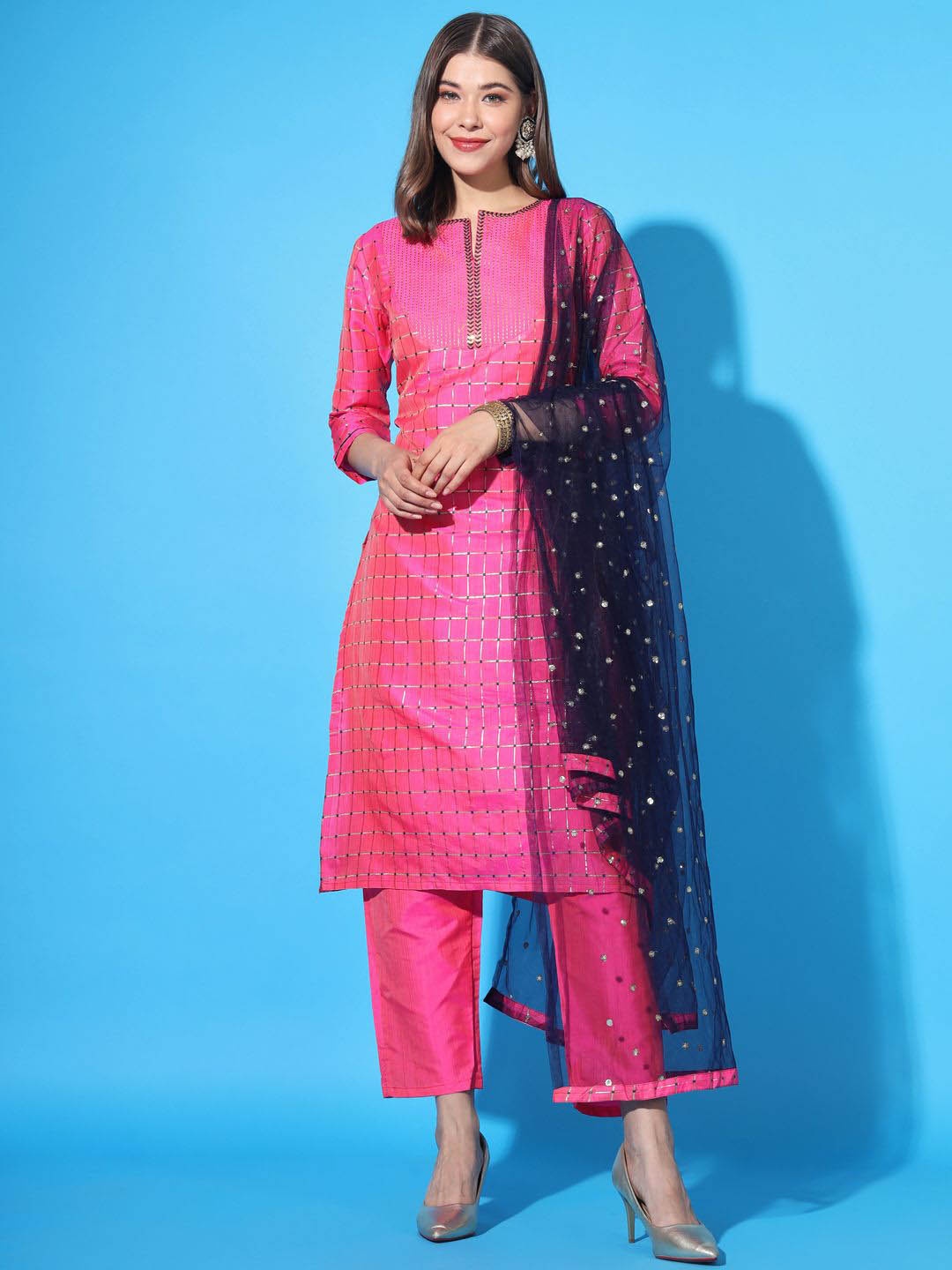 ANGITA Ethnic Motifs Sequinned Embroidered Kurta with Trousers & With Dupatta, Magenta
ANGITA Ethnic Motifs Sequinned Embroidered Kurta with Trousers & With Dupatta, Magenta