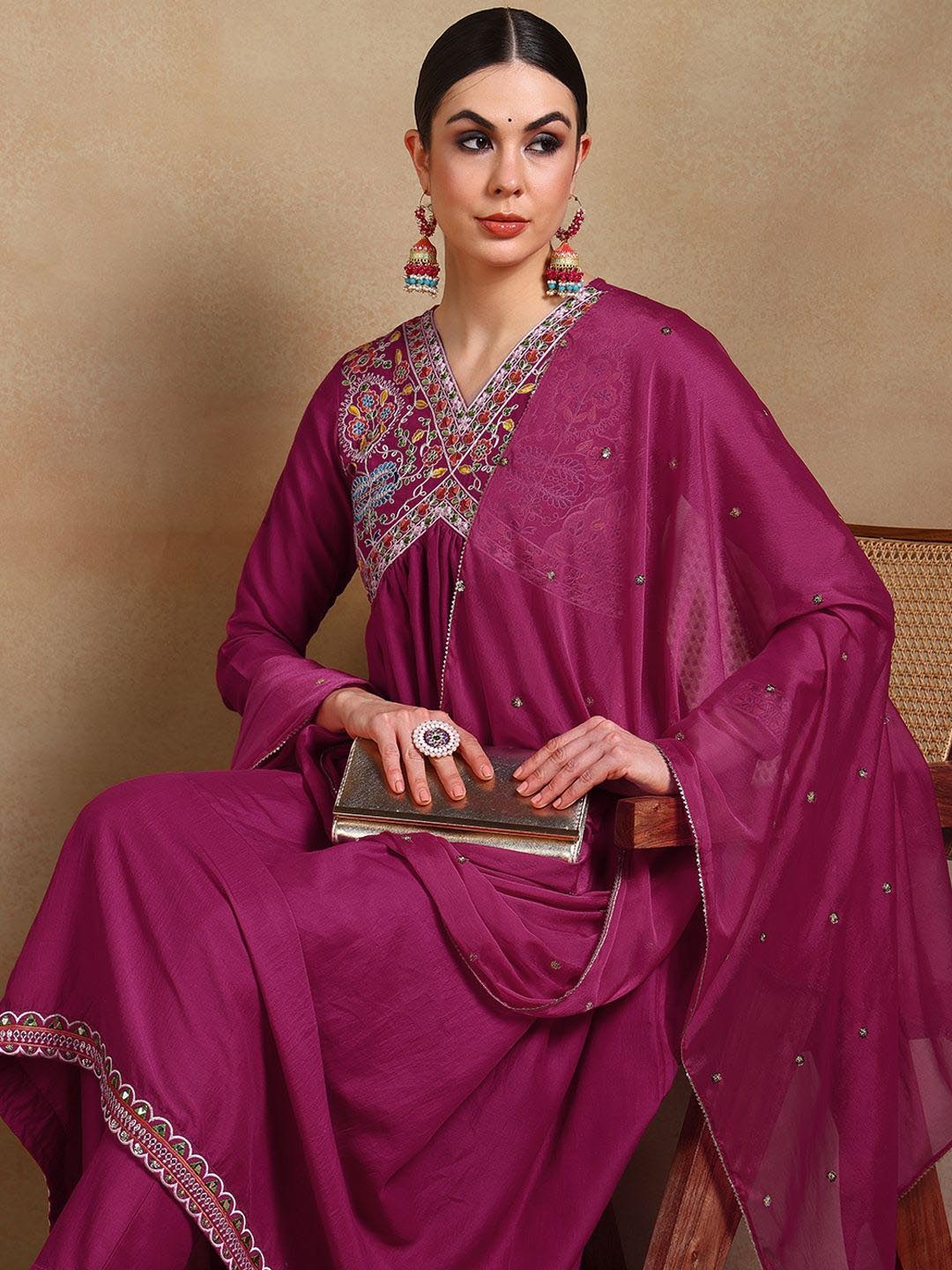 KALINI Ethnic Motifs Embroidered V-Neck Thread Work Anarkali Kurta with Trousers & Dupatta, Pink
KALINI Ethnic Motifs Embroidered V-Neck Thread Work Anarkali Kurta with Trousers & Dupatta, Pink