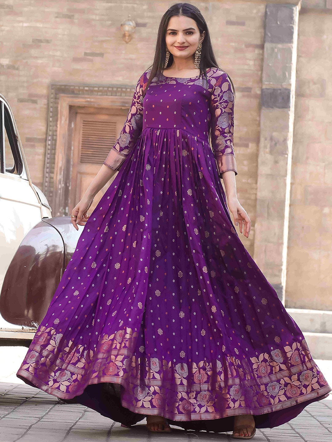 DEVATITHI Floral Printed Round Neck Gathered Silk Fit & Flare Maxi Ethnic Dress, Purple
DEVATITHI Floral Printed Round Neck Gathered Silk Fit & Flare Maxi Ethnic Dress, Purple