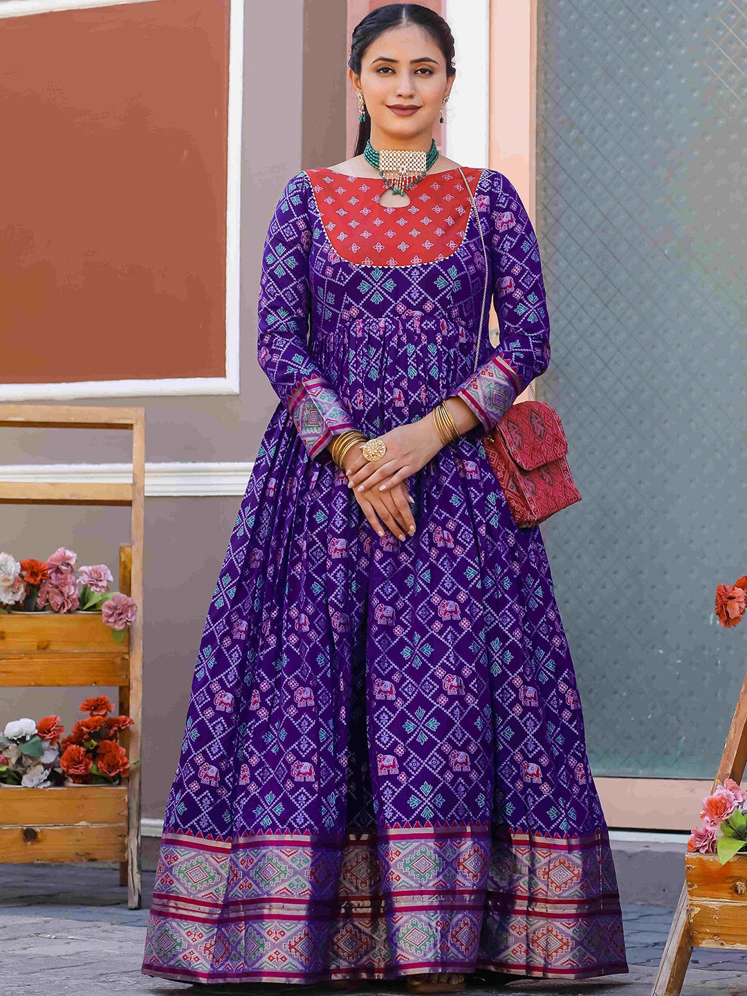 DEVATITHI Ethnic Motifs Printed Keyhole Neck Gathered Silk Fit & Flare Ethnic Dress, Violet
DEVATITHI Ethnic Motifs Printed Keyhole Neck Gathered Silk Fit & Flare Ethnic Dress, Violet