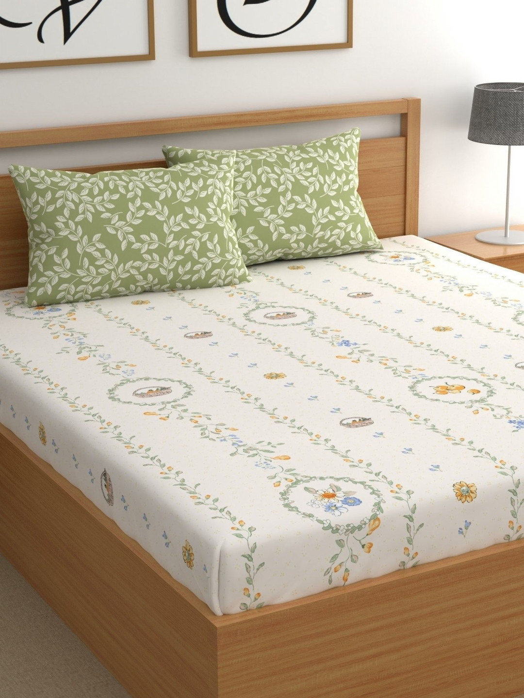 CHHAVI INDIA Green & White Floral Microfiber 210 TC King Bedsheet With 2 Pillow Covers
CHHAVI INDIA Green & White Floral Microfiber 210 TC King Bedsheet With 2 Pillow Covers