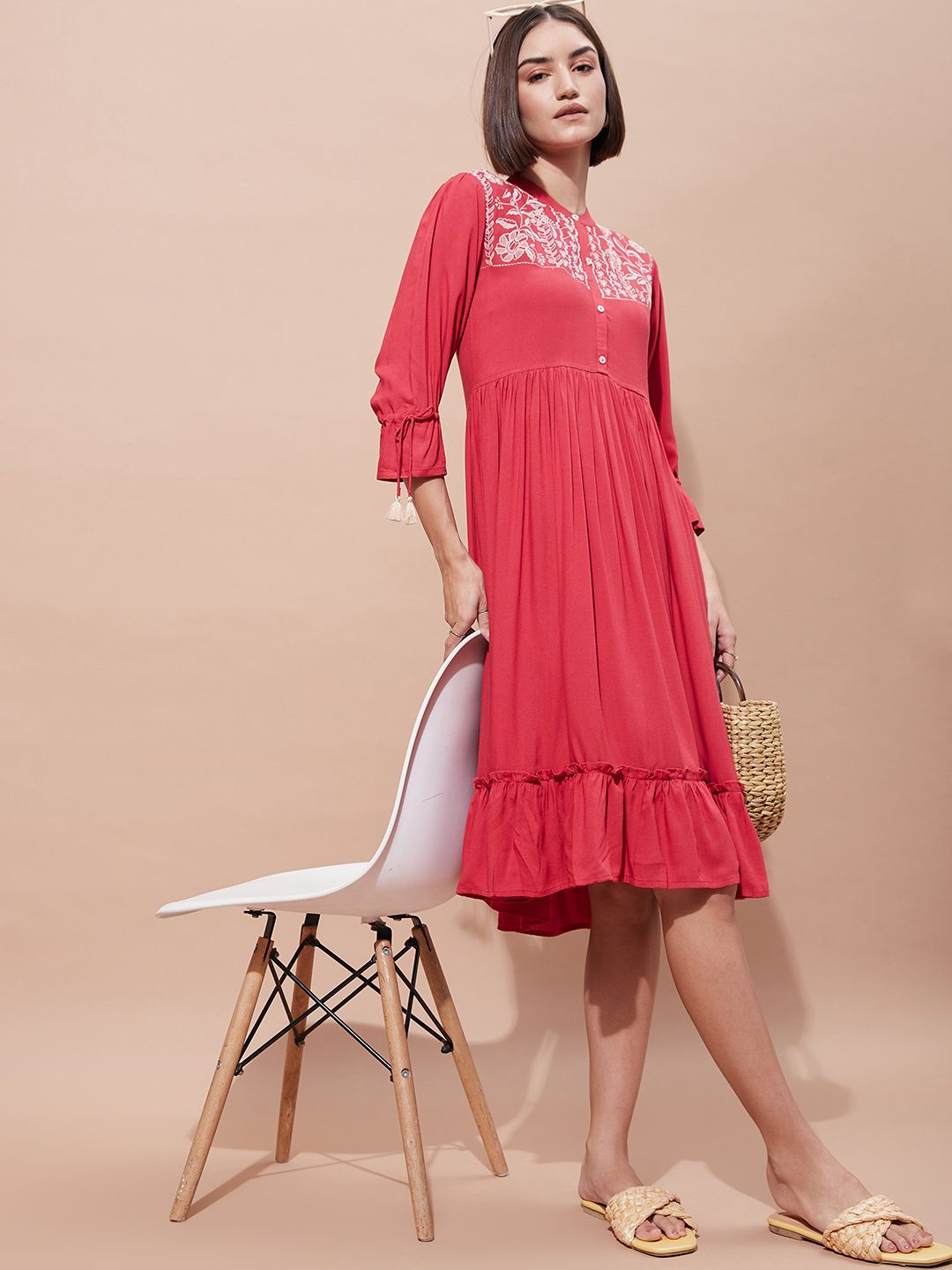 DressBerry Women Floral Embroidered Band Collar Gathered Flared Fit and Flare Dress, Pink
DressBerry Women Floral Embroidered Band Collar Gathered Flared Fit and Flare Dress, Pink