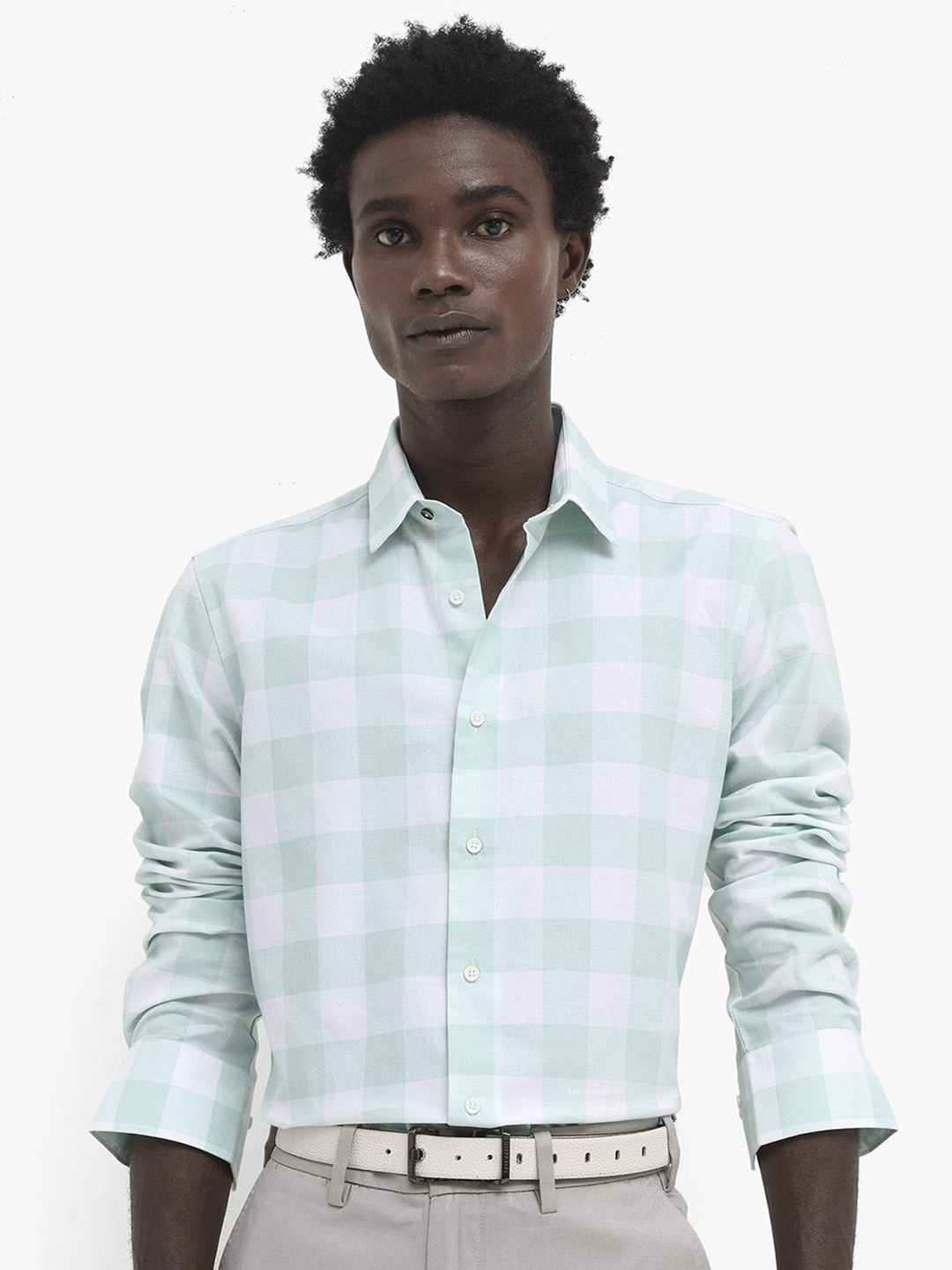 RARE RABBIT Men Tinker Regular Fit Spread Collar Long Sleeves Checked Shirt, Turquoise blue
RARE RABBIT Men Tinker Regular Fit Spread Collar Long Sleeves Checked Shirt, Turquoise blue