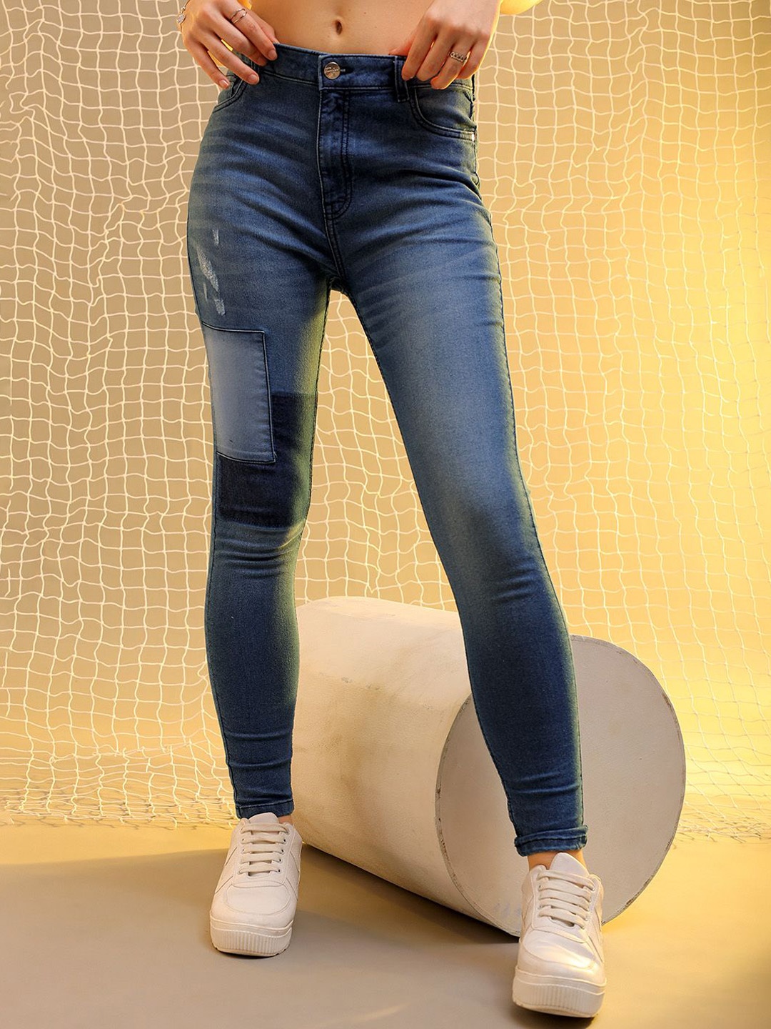 Freehand by The Indian Garage Co Women Slim Fit Mildly Distressed Stretchable Jeans, Blue
Freehand by The Indian Garage Co Women Slim Fit Mildly Distressed Stretchable Jeans, Blue